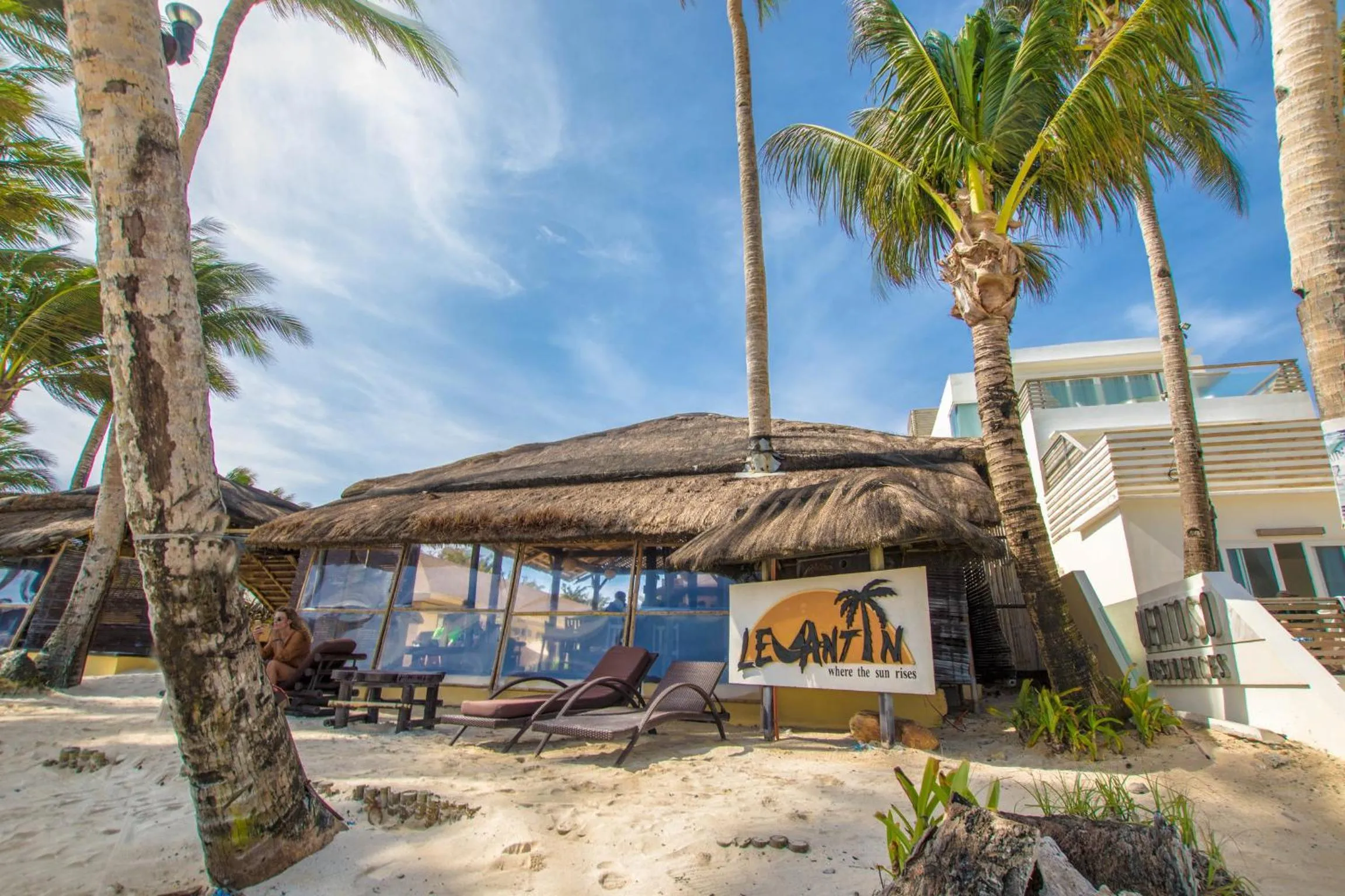 Restaurant/places to eat in Levantin Boracay