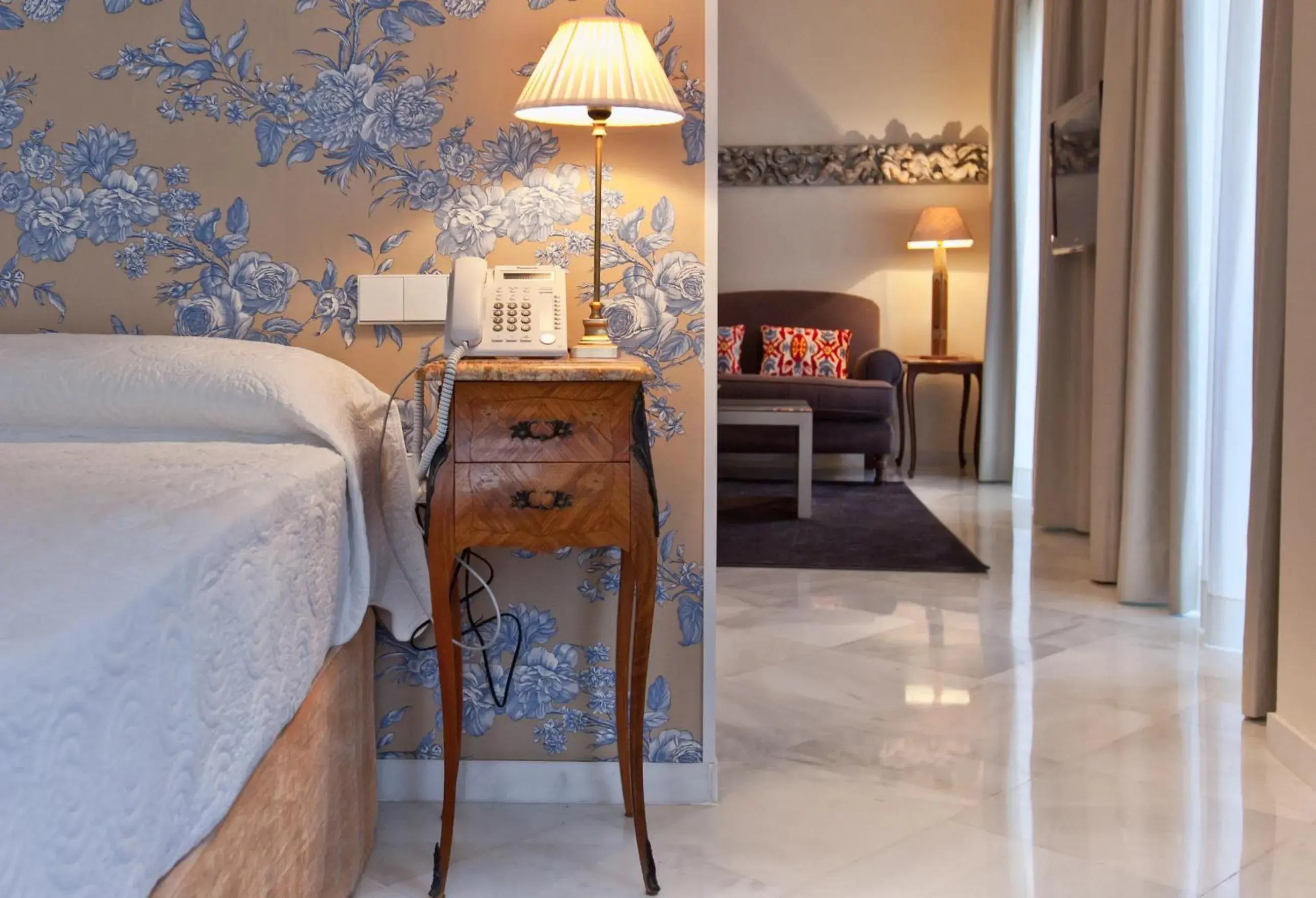 Deluxe Apartment (2 Adults) in Suites Murillo Alcázar Deluxe Apartment (2 Adults) in Suites Murillo Alcázar