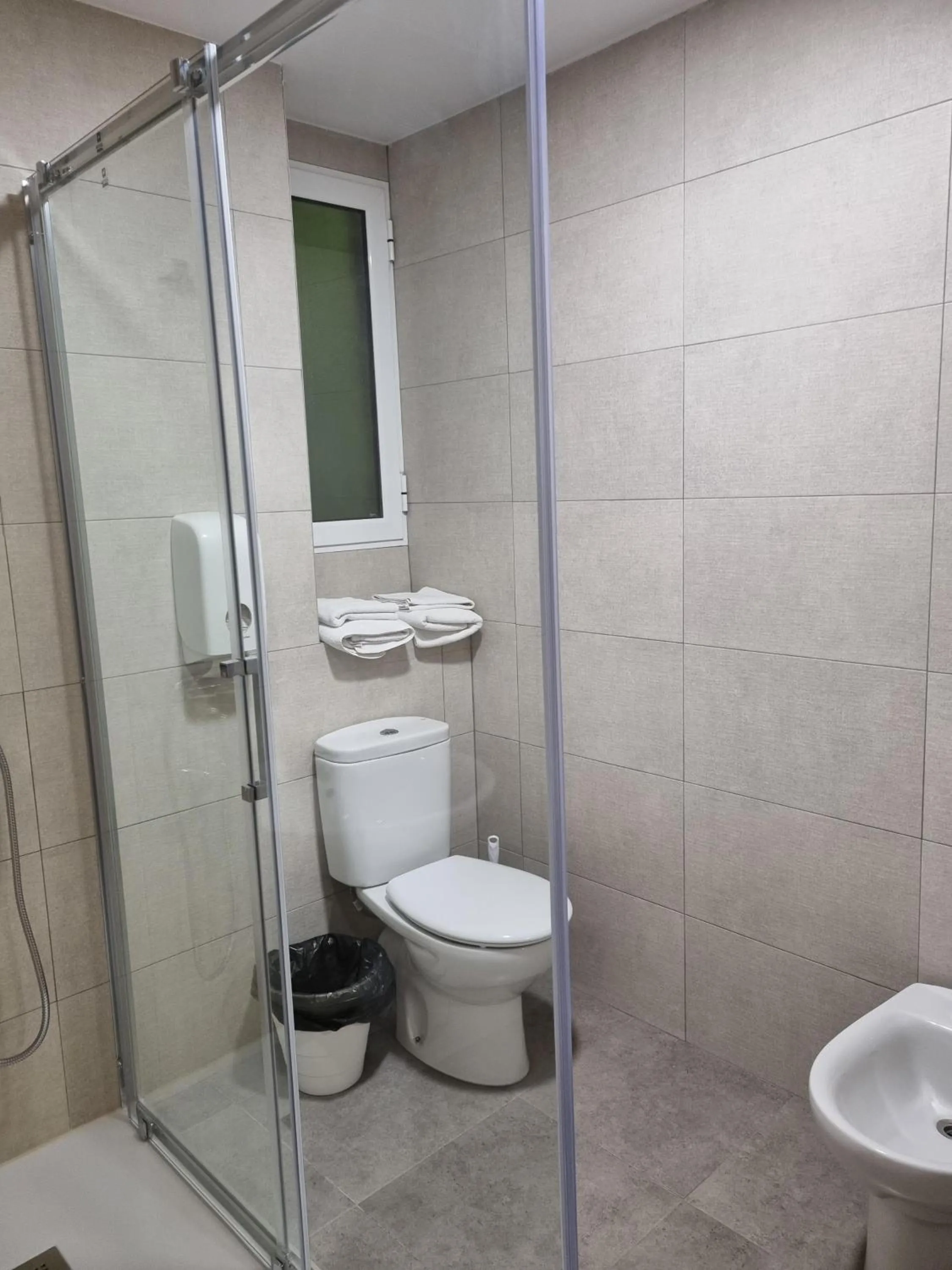 Bathroom in Hostal Andrés