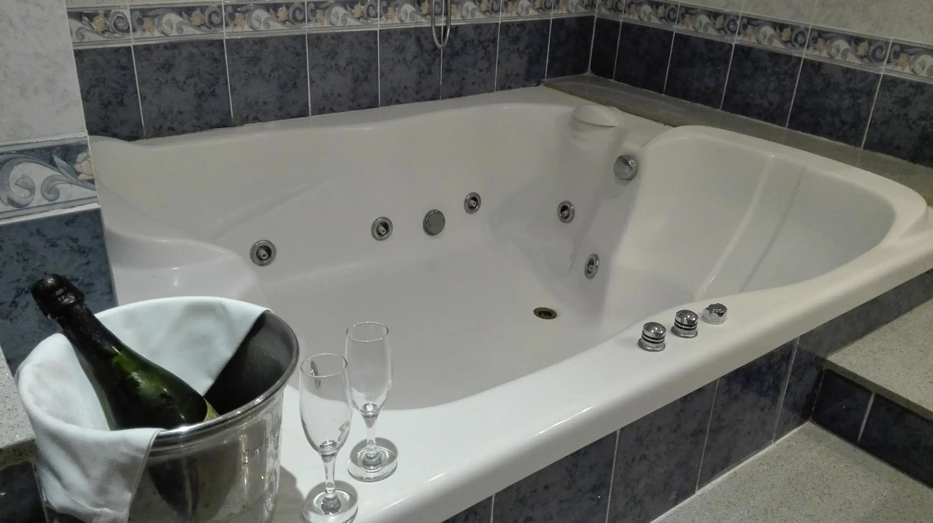 Suite with Hot Tub in Hostal Andrés Suite with Hot Tub in Hostal Andrés