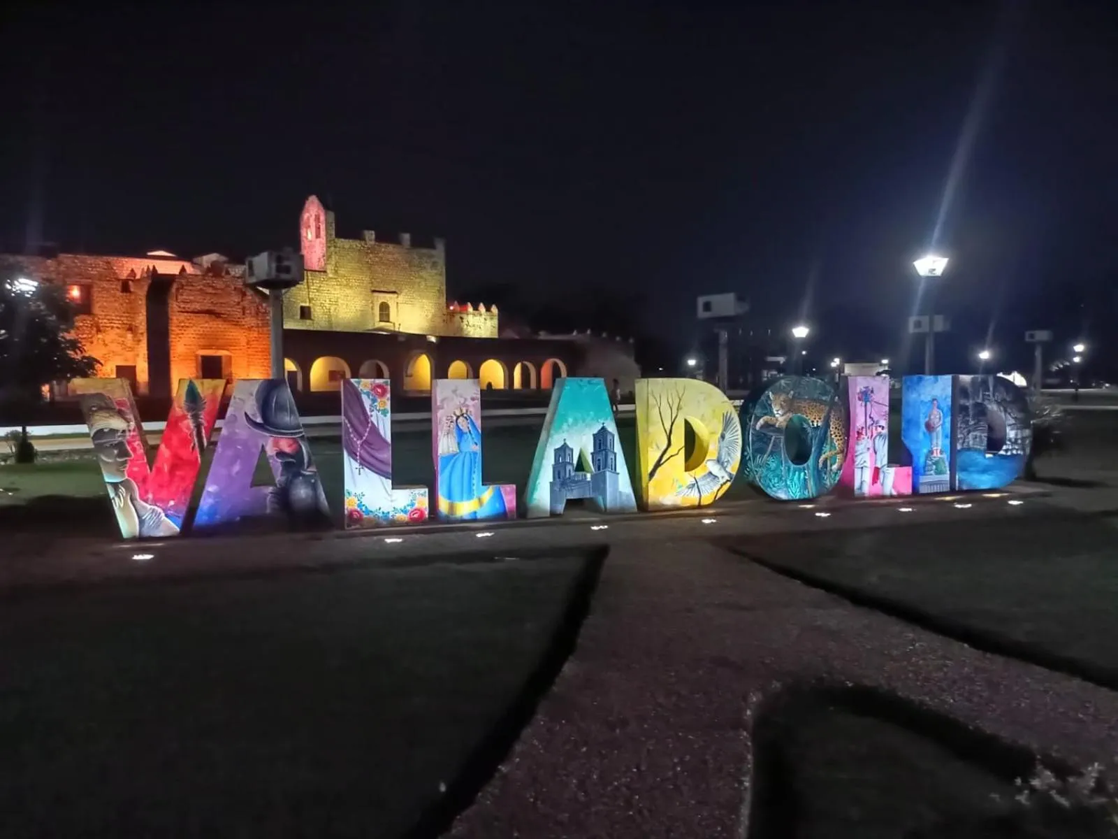 Nearby landmark in Hostal 230