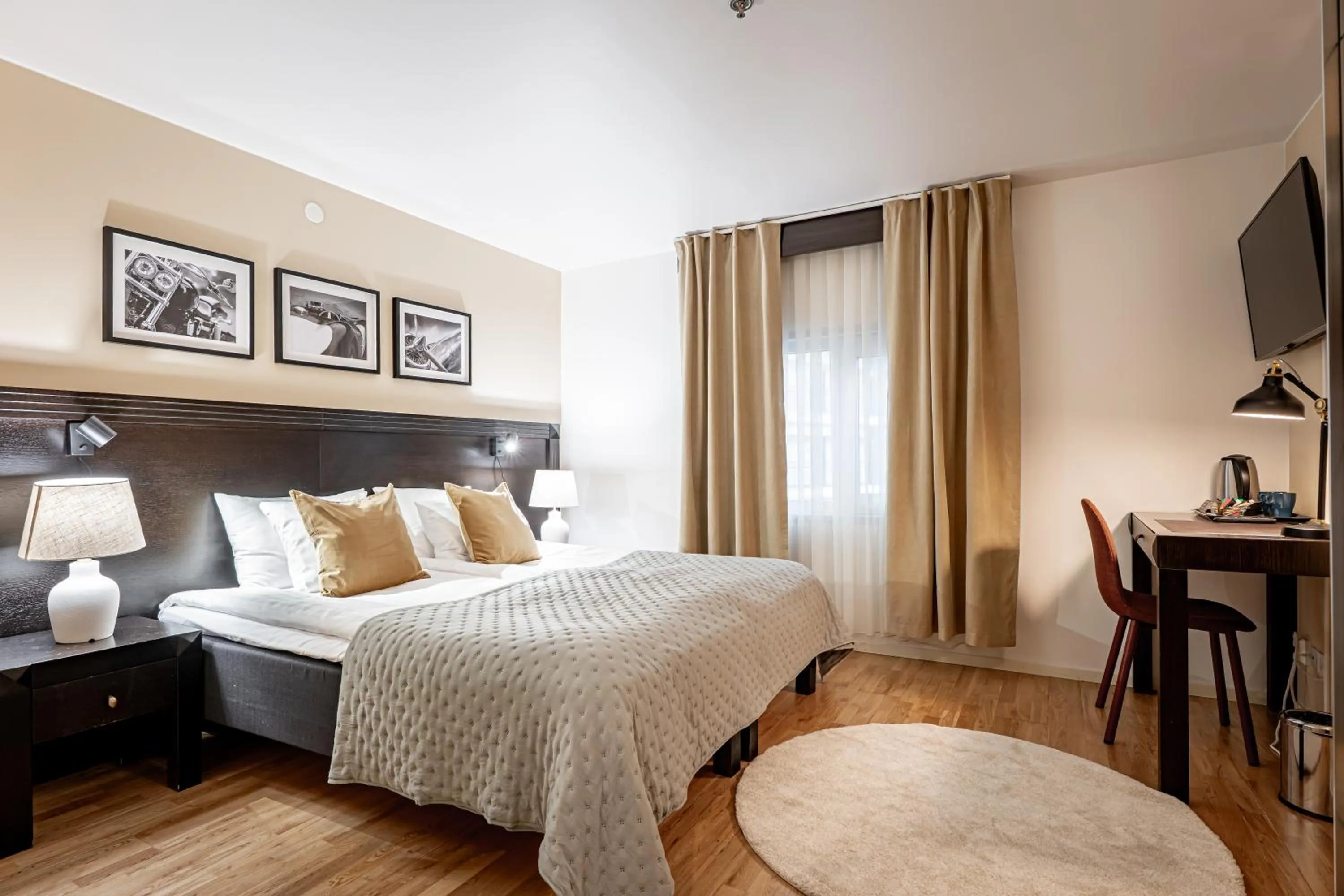 Bed in Solna Park & Hotel