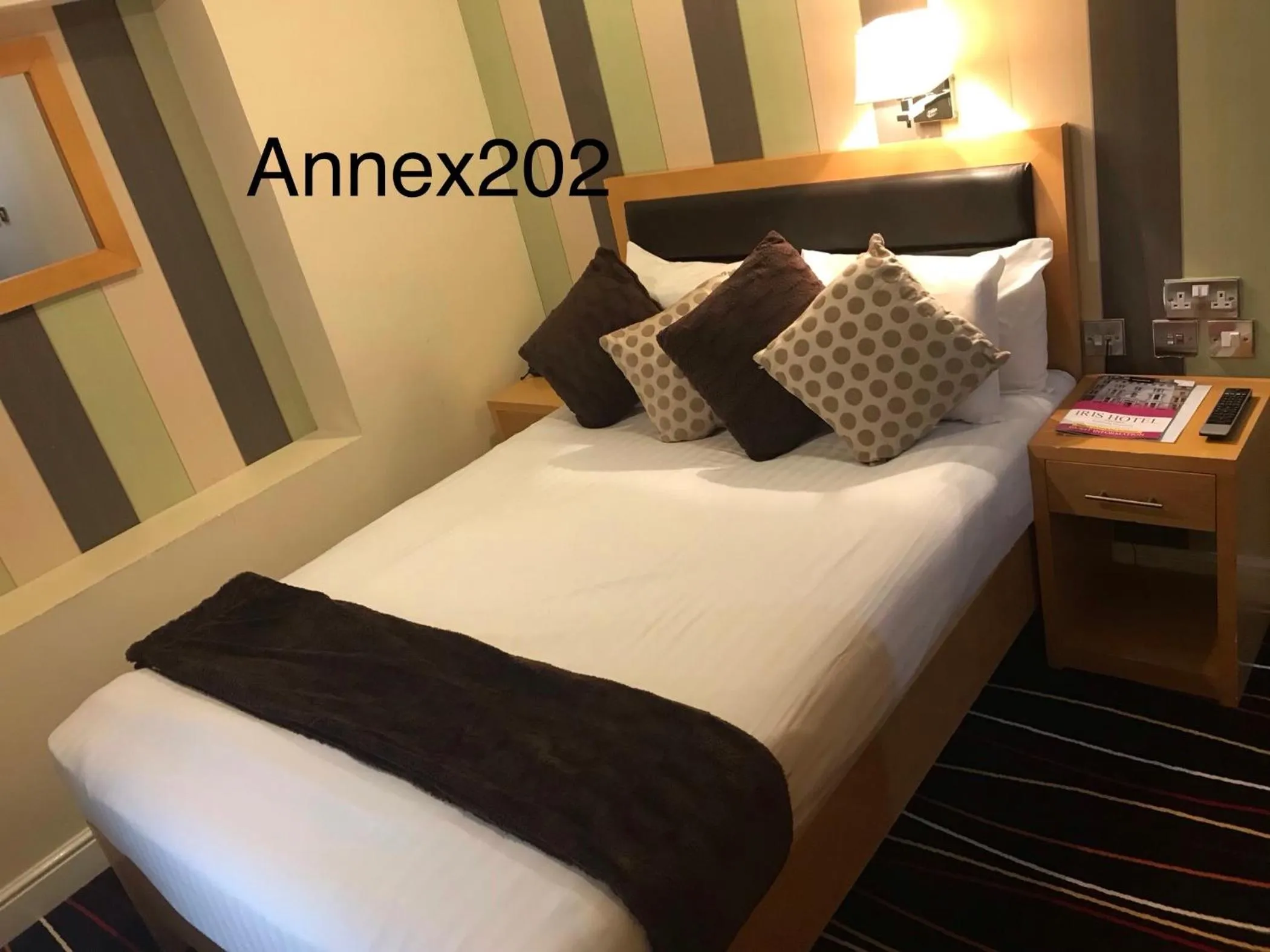 Bed in Iris Hotel Llandudno