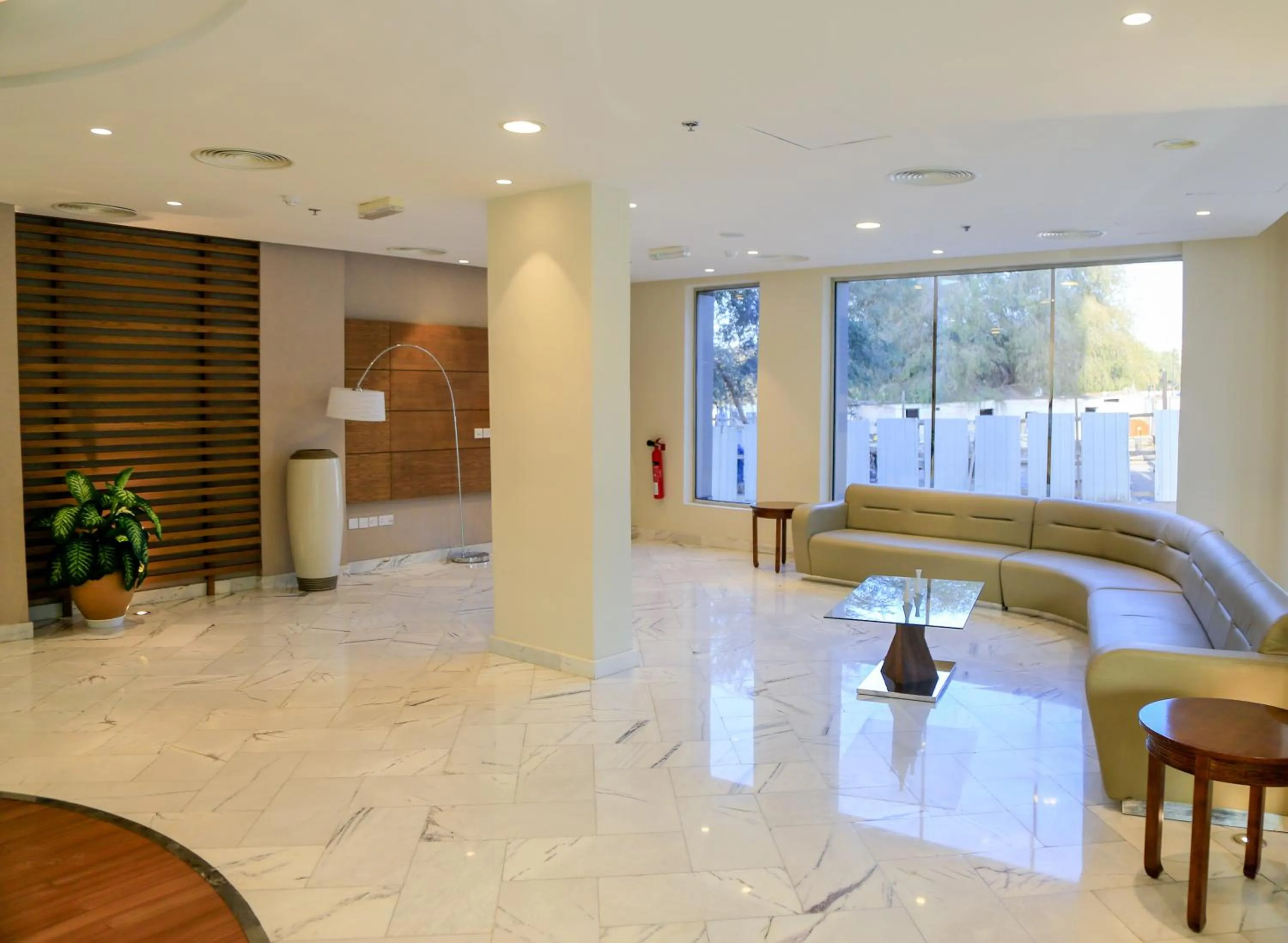 Nightclub / DJ in Muscat Inn Hotel