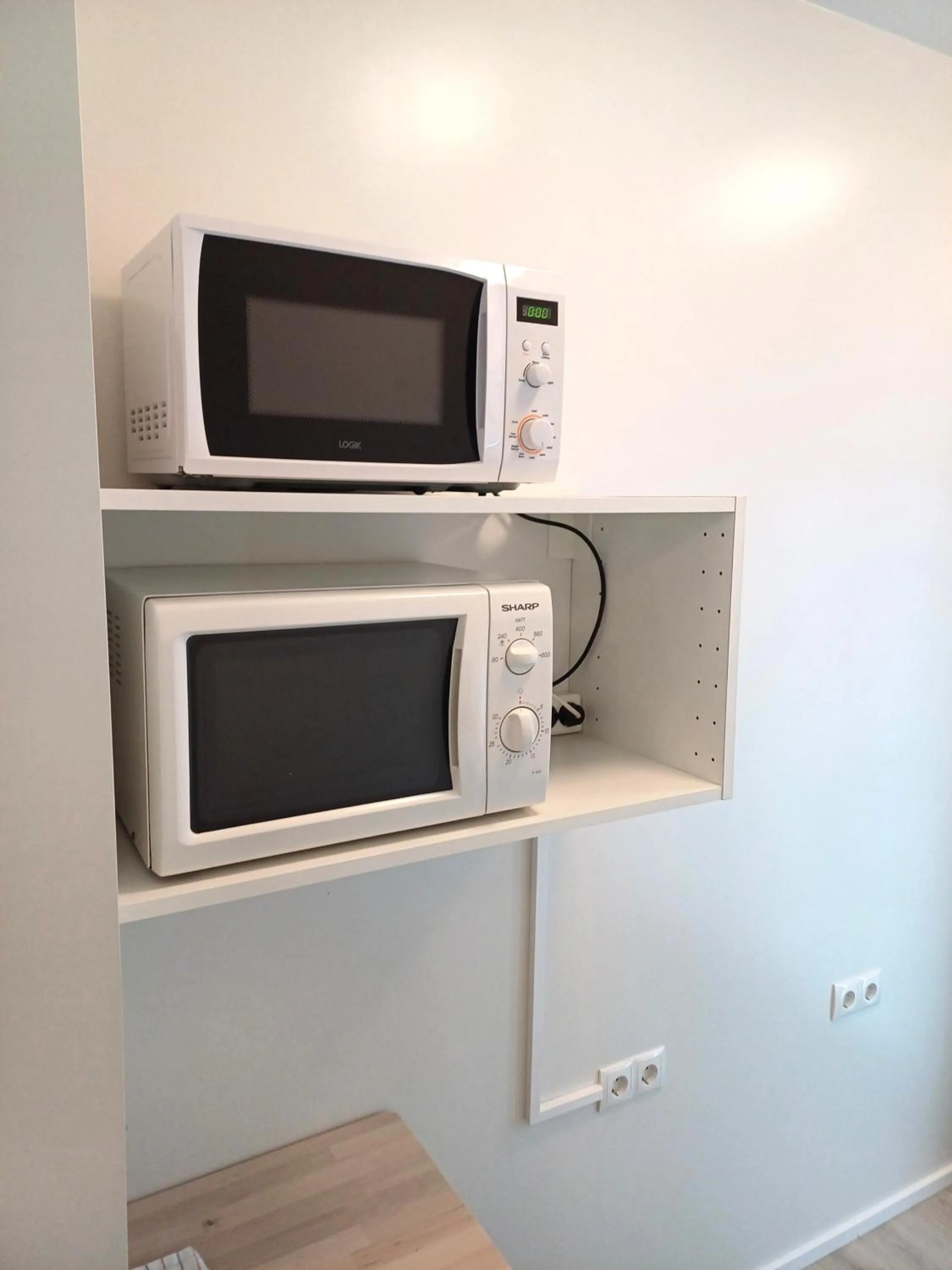 Communal kitchen in Lyngás Guesthouse