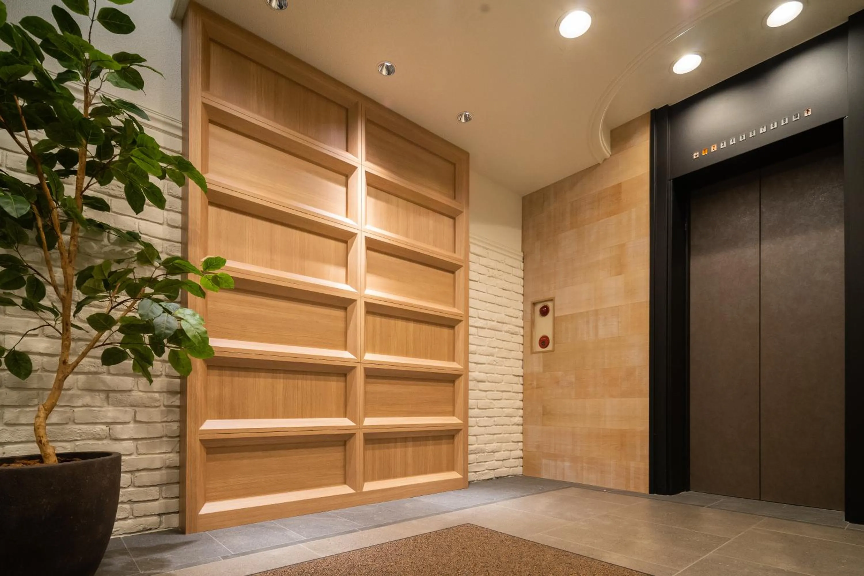 Facade/entrance in Super Hotel Kobe