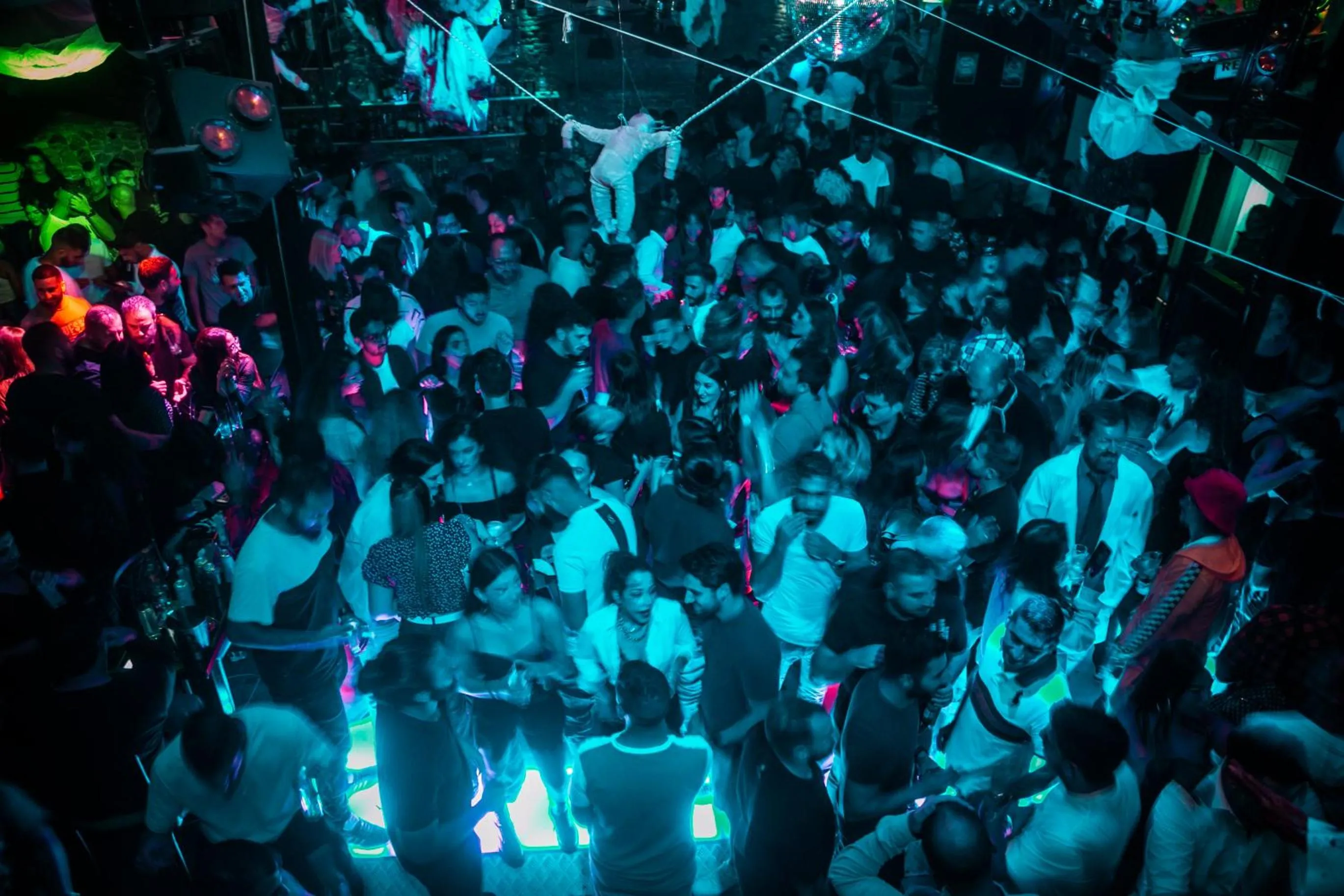 Nightclub / DJ in Metropole Hotel