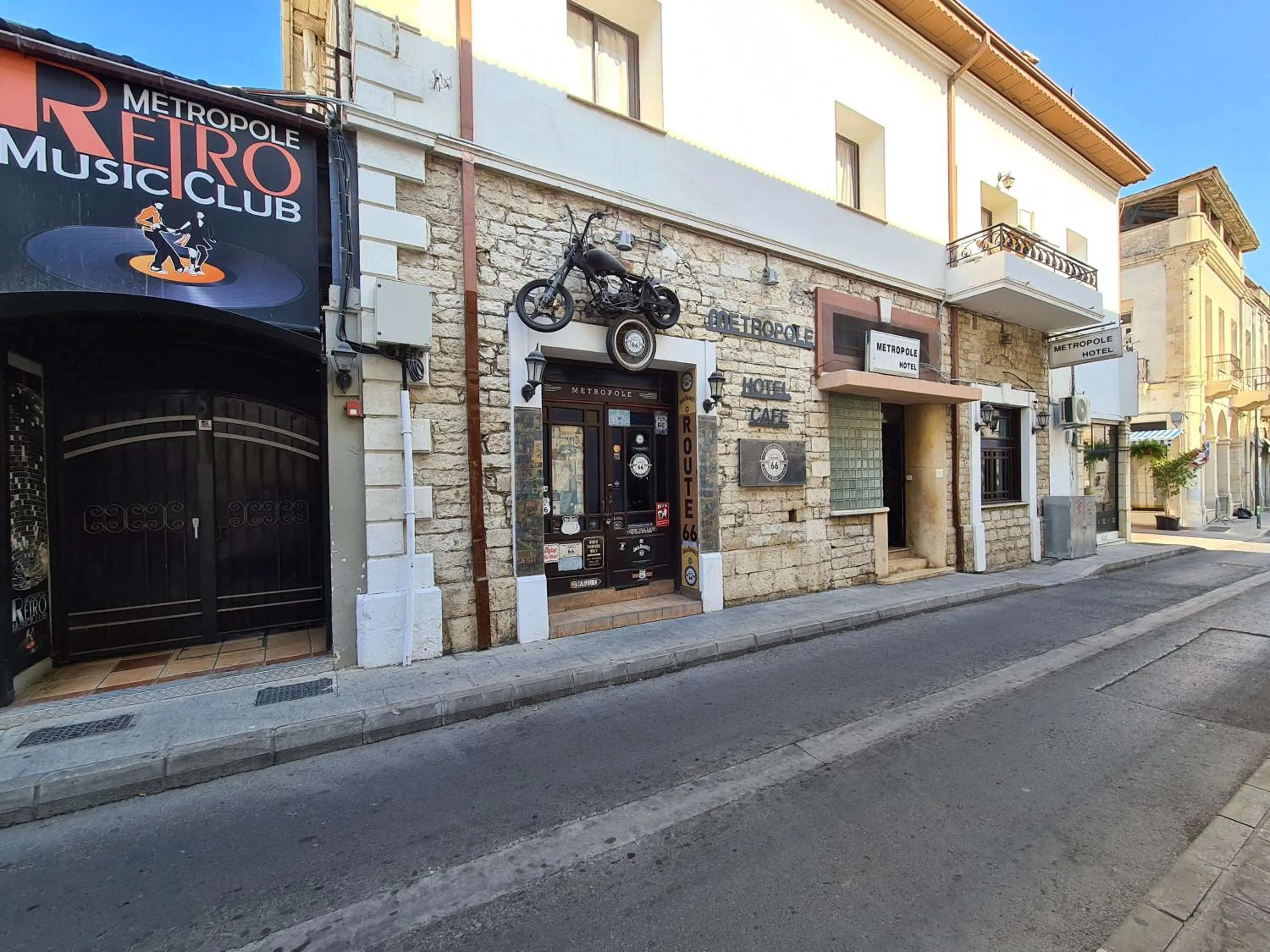 Facade/entrance in Metropole Hotel