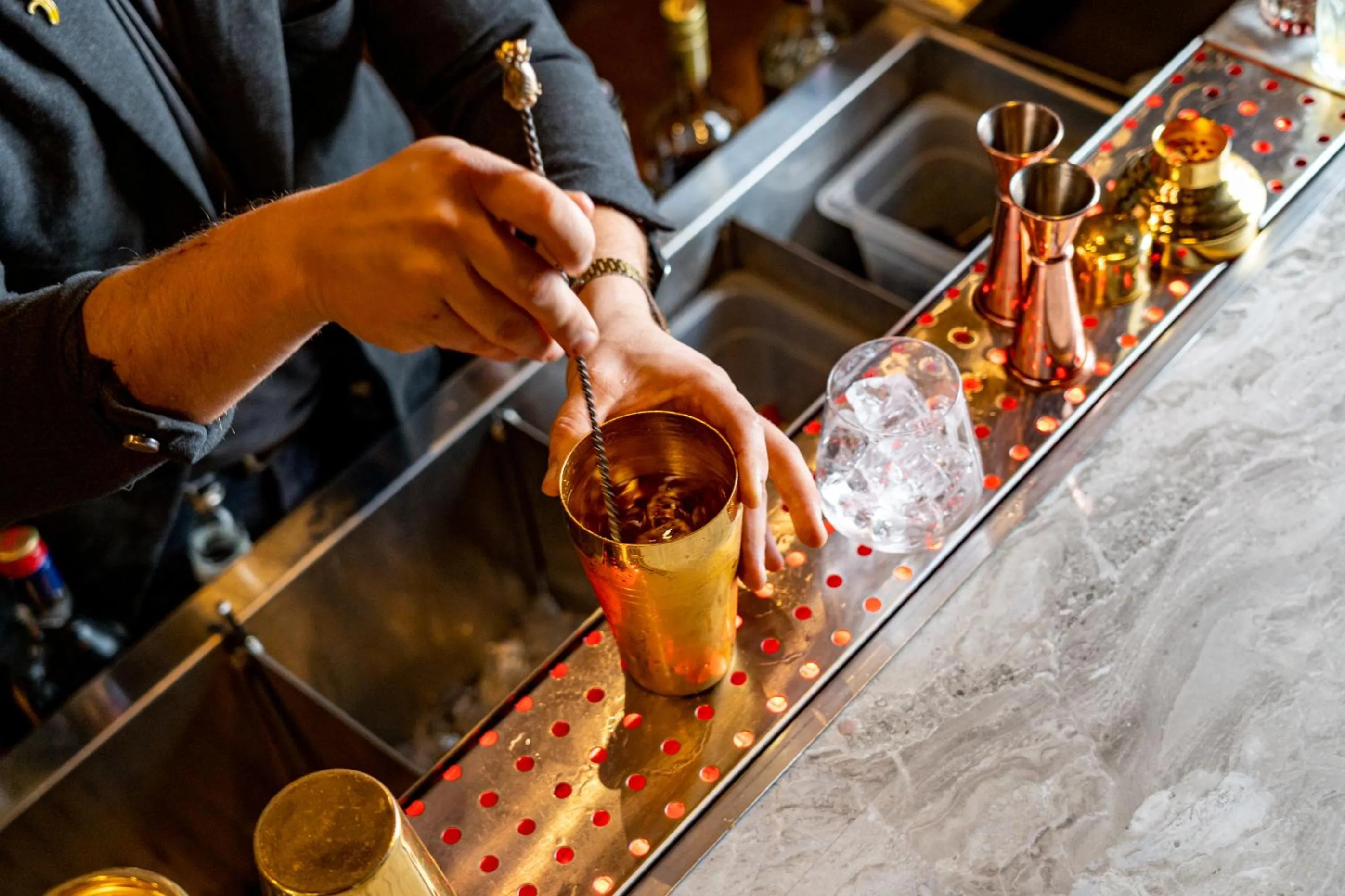 Lounge or bar in Metropole Hotel