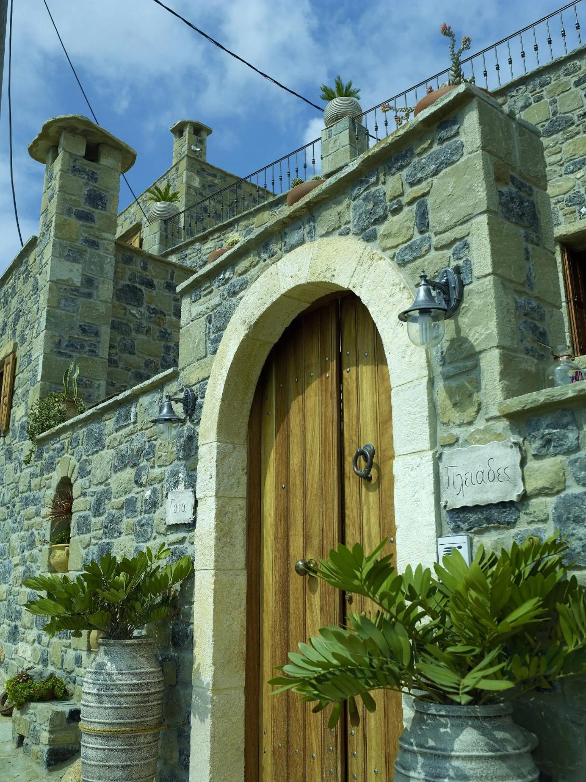 Facade/entrance in Diktynna Traditional Villas