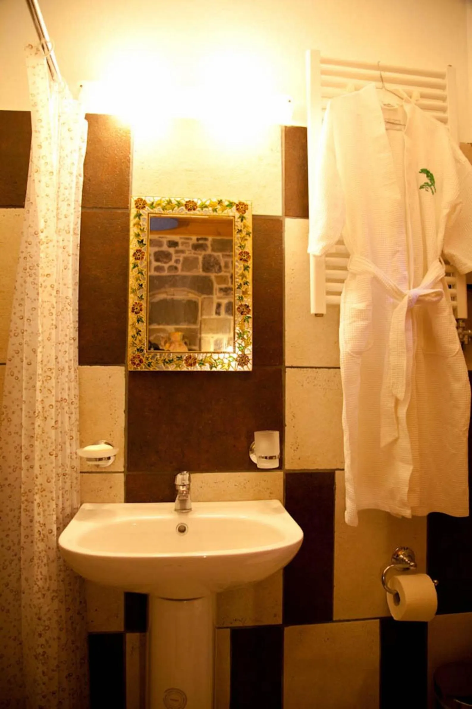 Toilet in Diktynna Traditional Villas