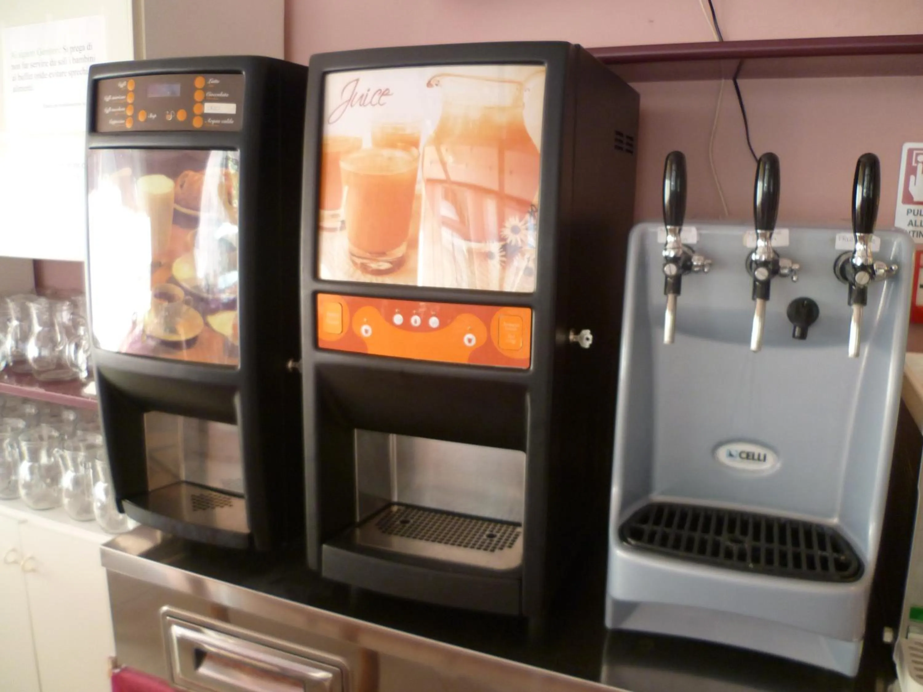 Restaurant/places to eat in Pensione Fiorella Rimini