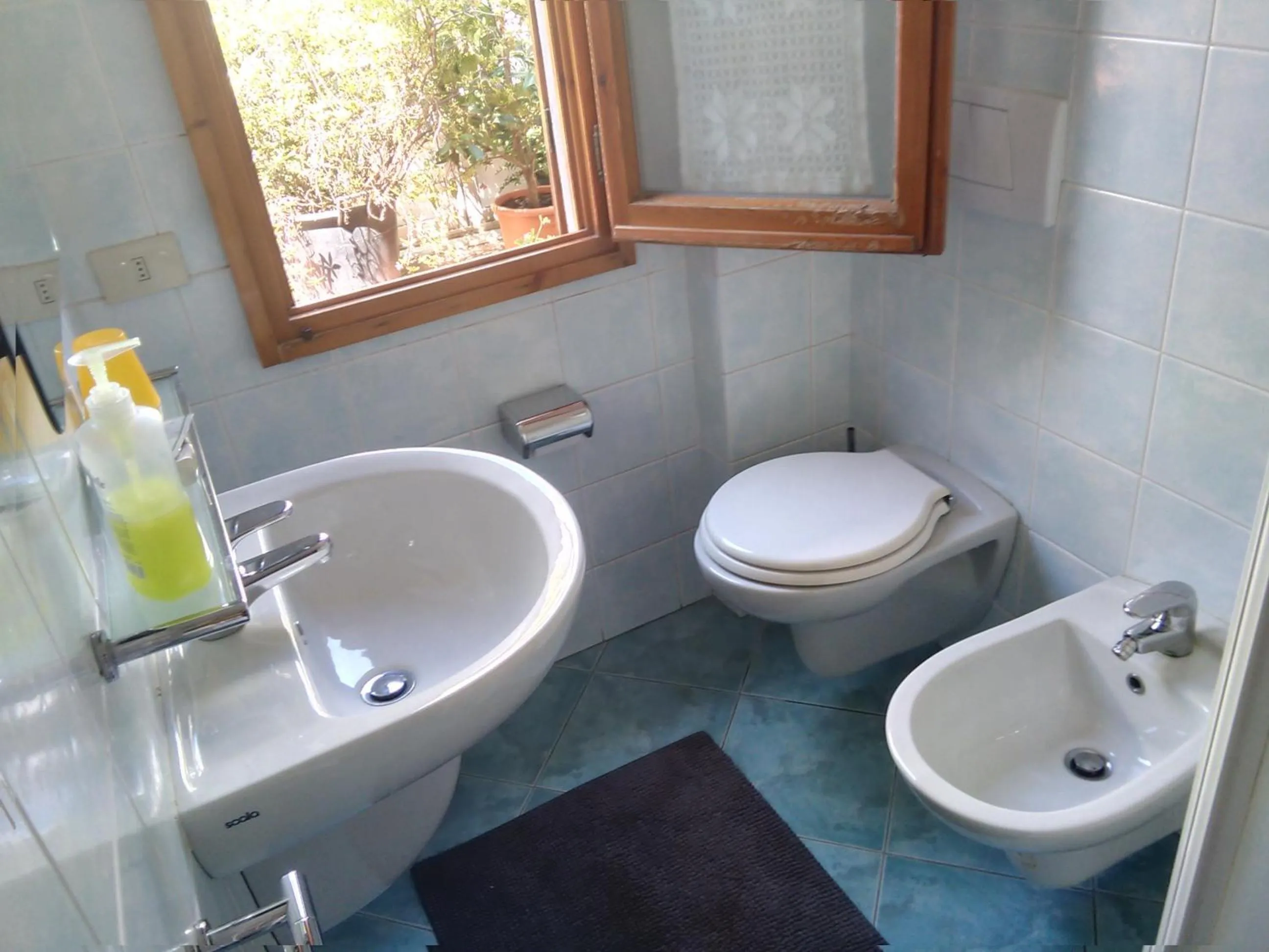 Bathroom in Albergo Villa Sorriso