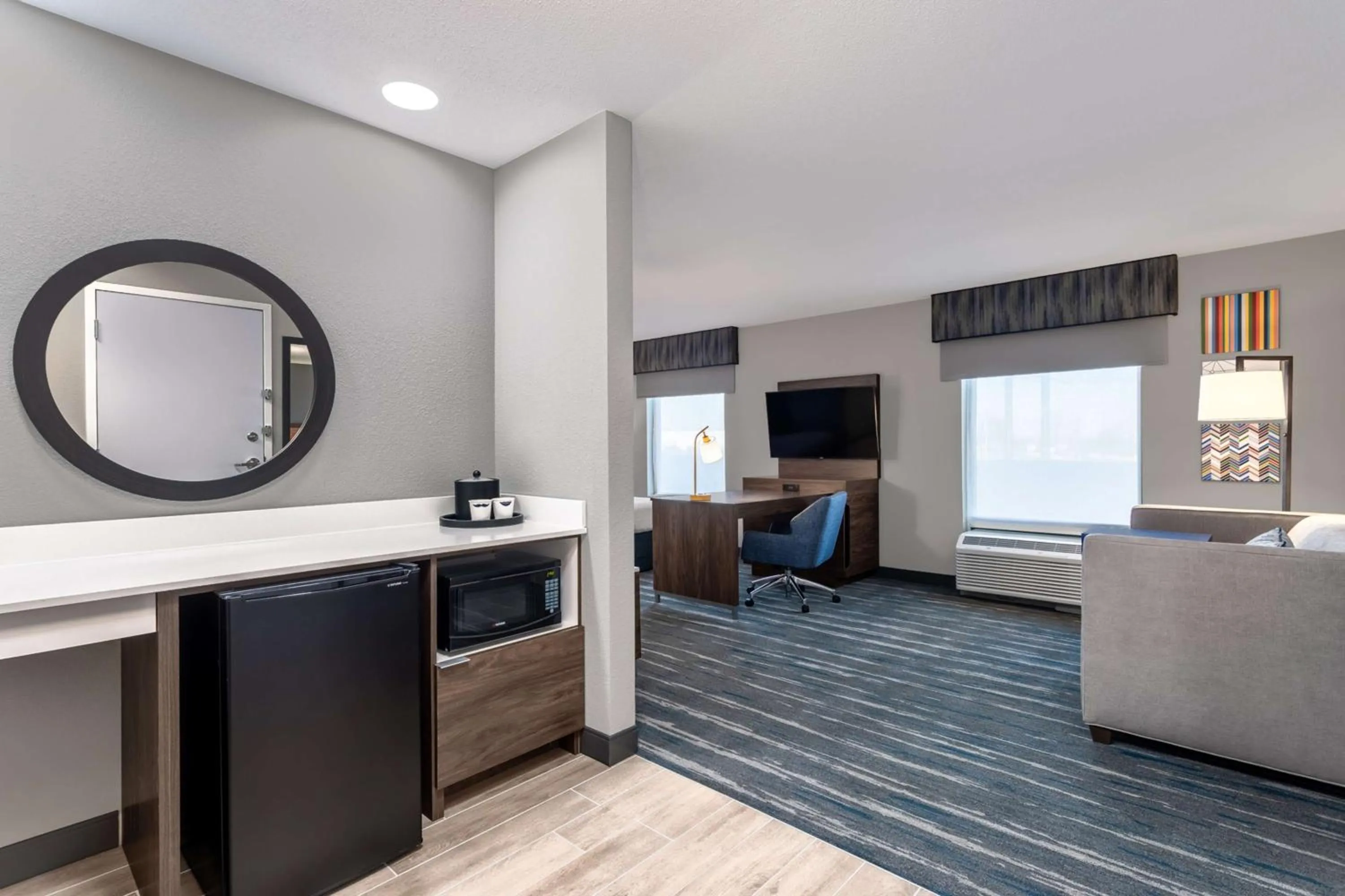 Bedroom in Hampton Inn & Suites Richmond