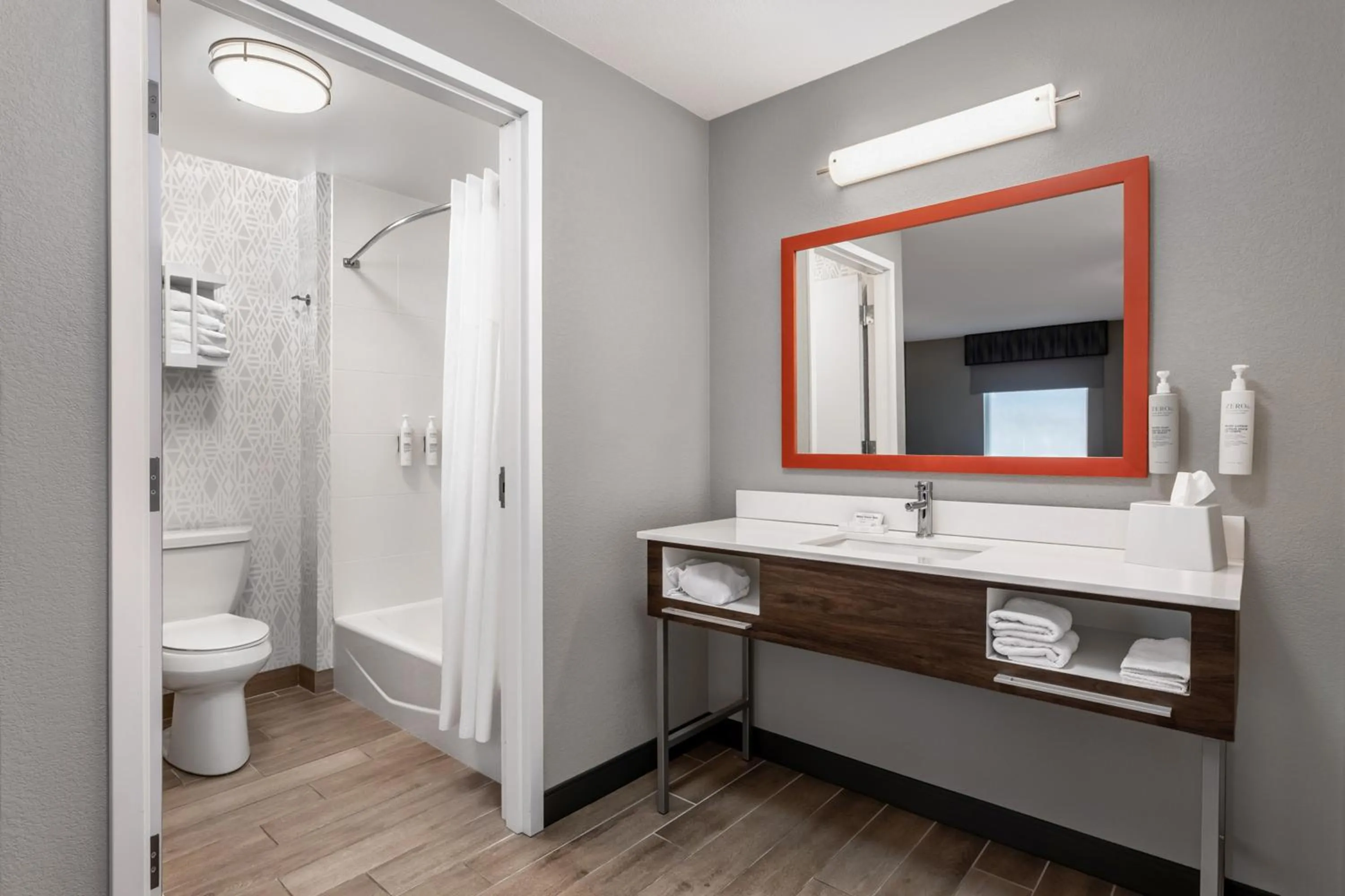 Bathroom in Hampton Inn & Suites Richmond