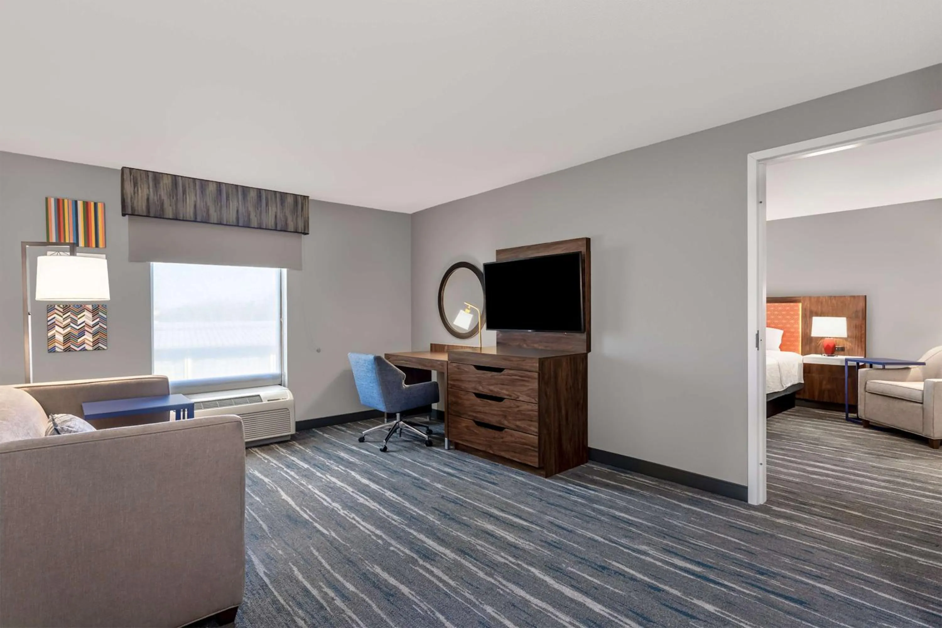 Bedroom, Bed in Hampton Inn & Suites Richmond