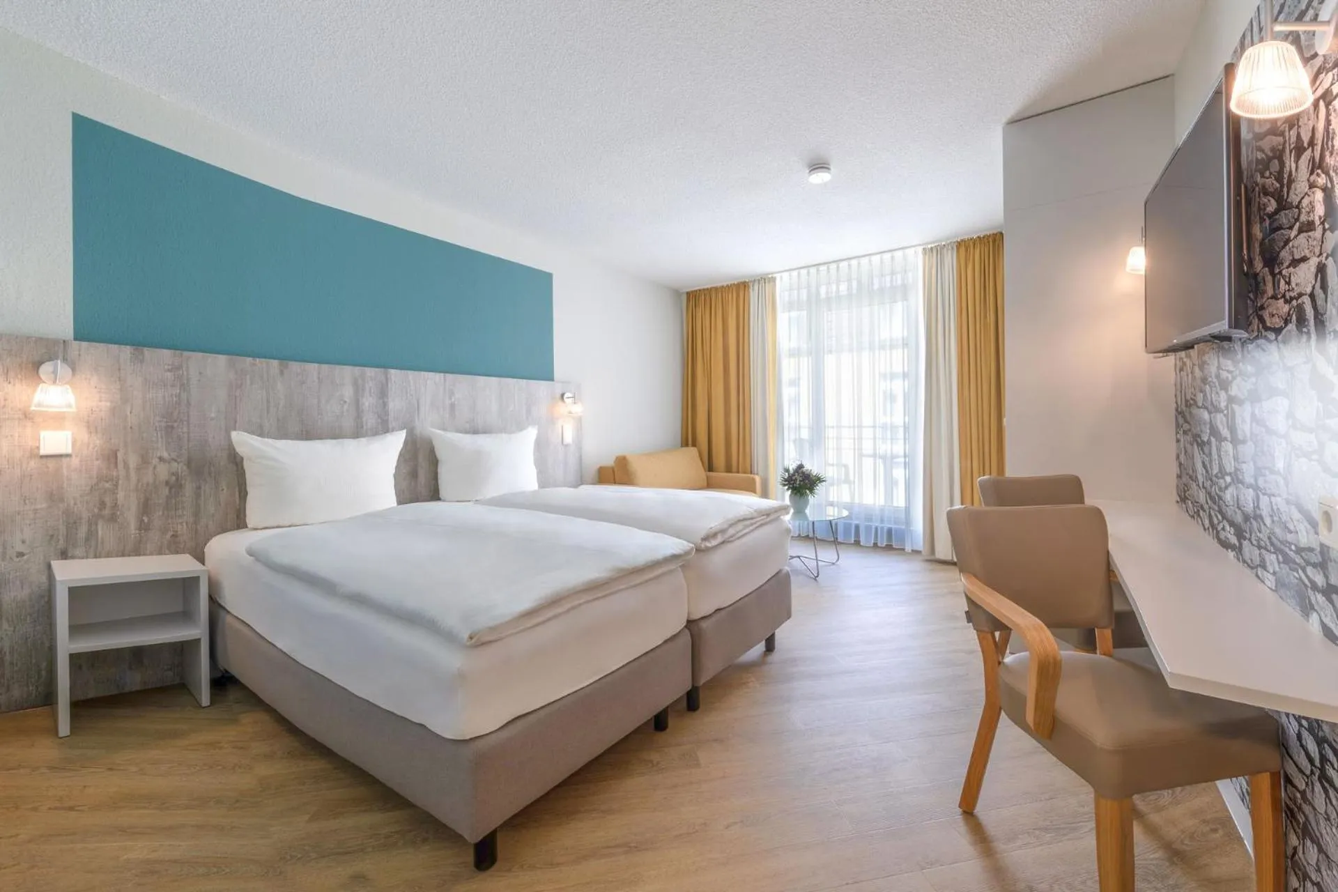 Photo of the whole room, Bed in Michels Gästehaus Meerzeit