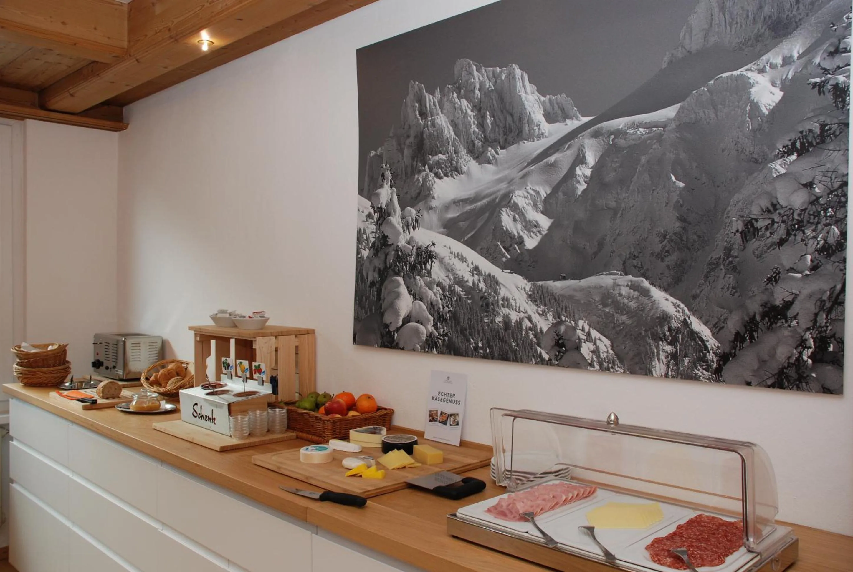 Breakfast in Hotel Crystal