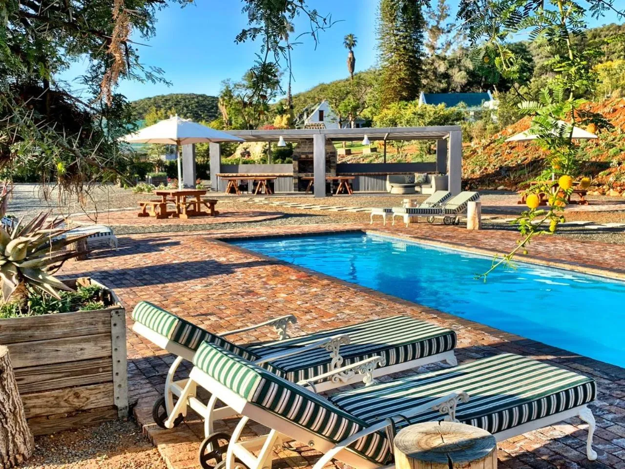 Swimming pool in Berluda Farmhouse and Cottages