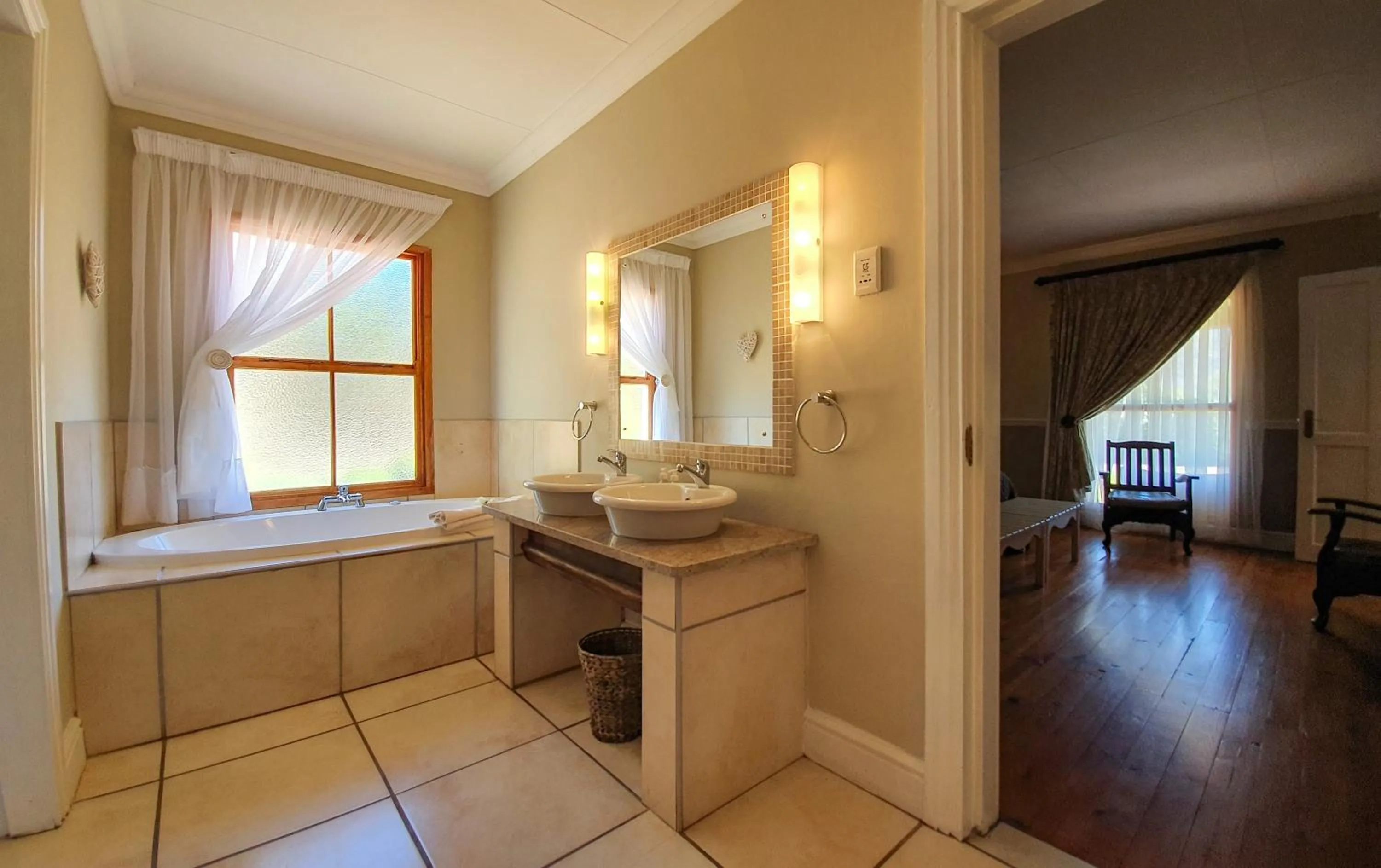 Bathroom in Berluda Farmhouse and Cottages