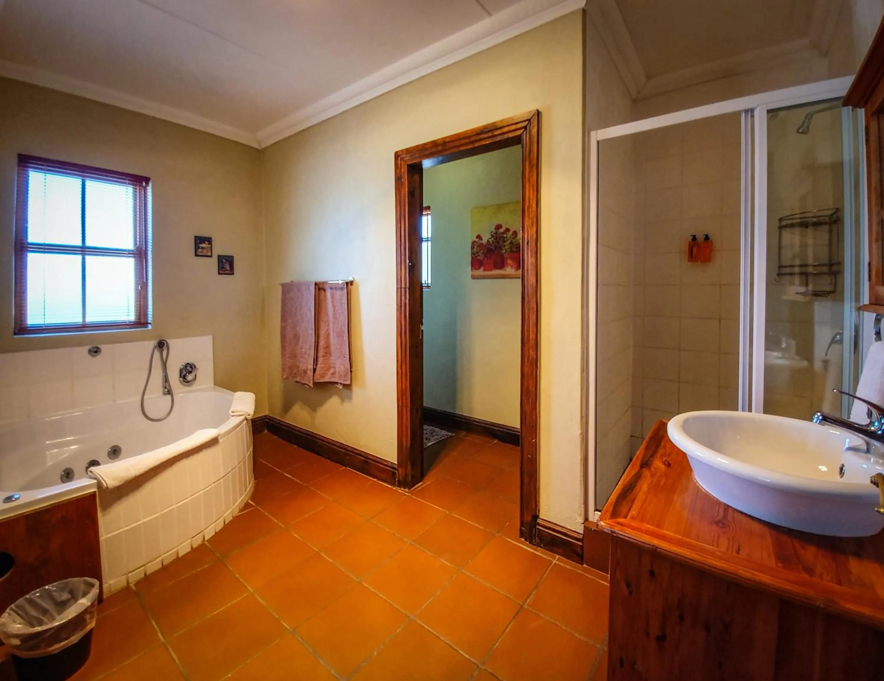 Bathroom in Berluda Farmhouse and Cottages