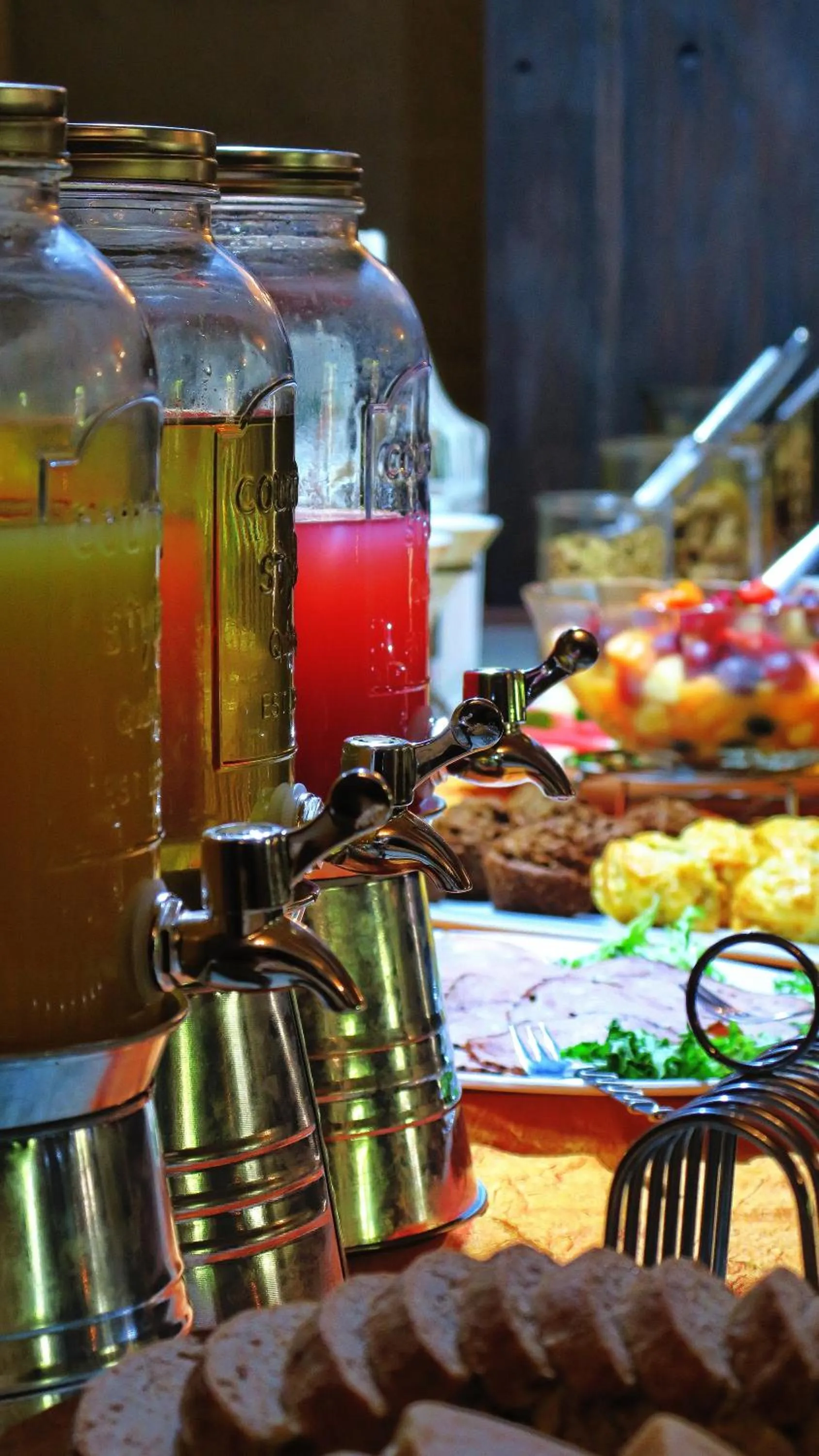 Restaurant/places to eat in Berluda Farmhouse and Cottages