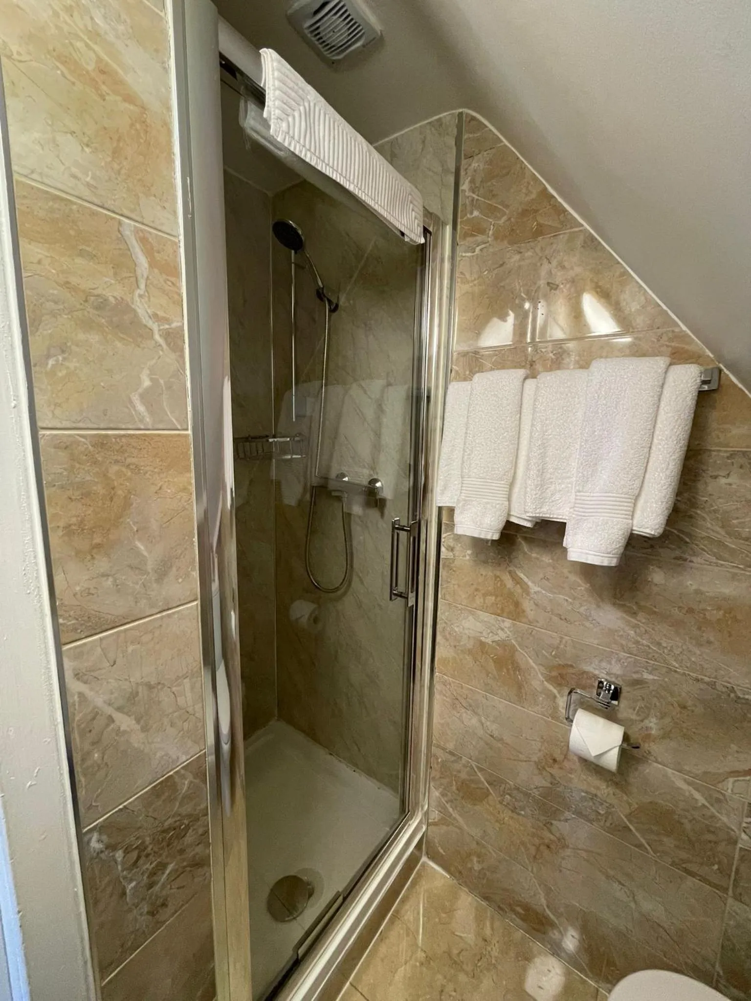 Shower in Shandon Bells Guest House