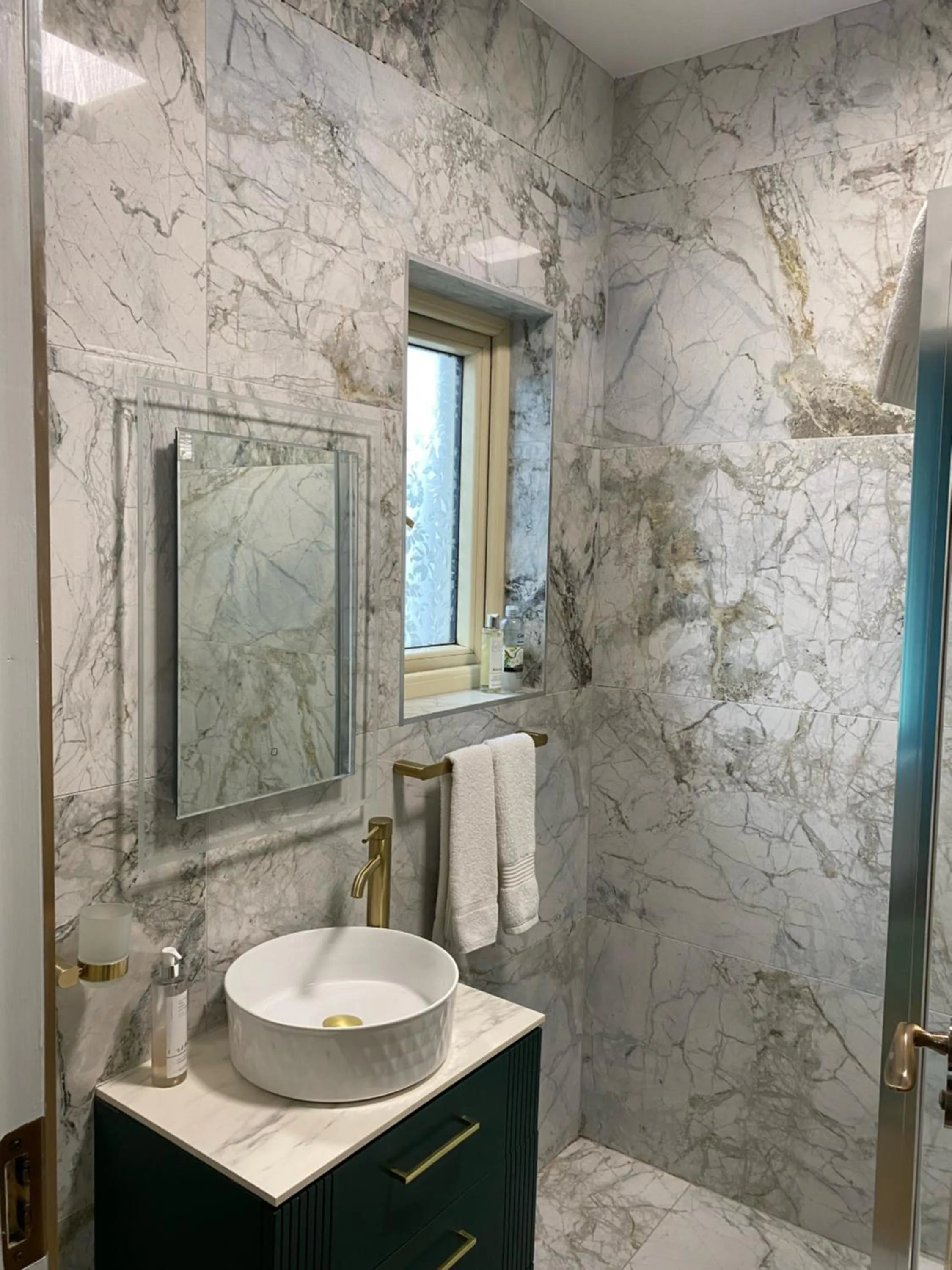 Shower in Shandon Bells Guest House