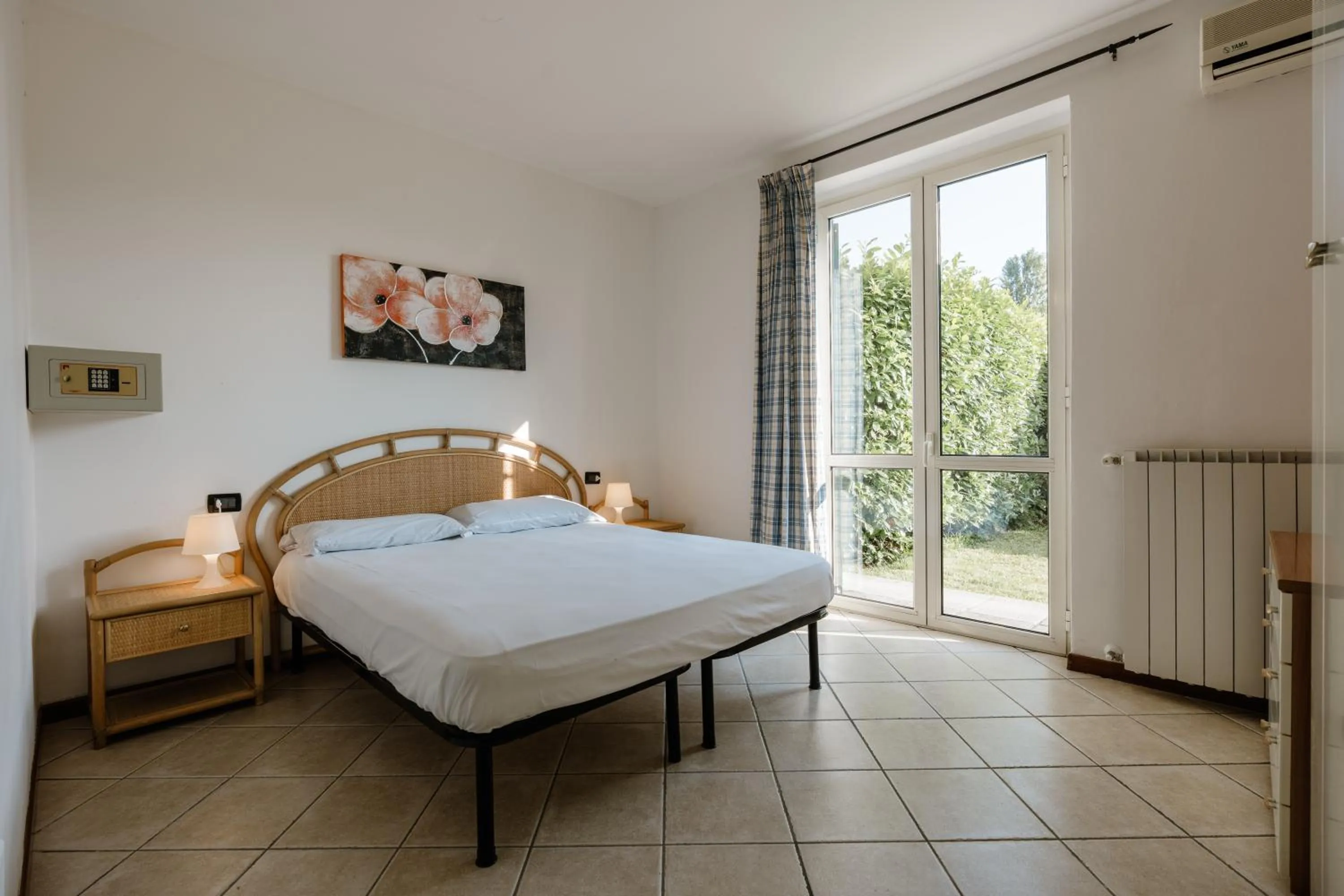 Bedroom, Bed in Il Colombaro