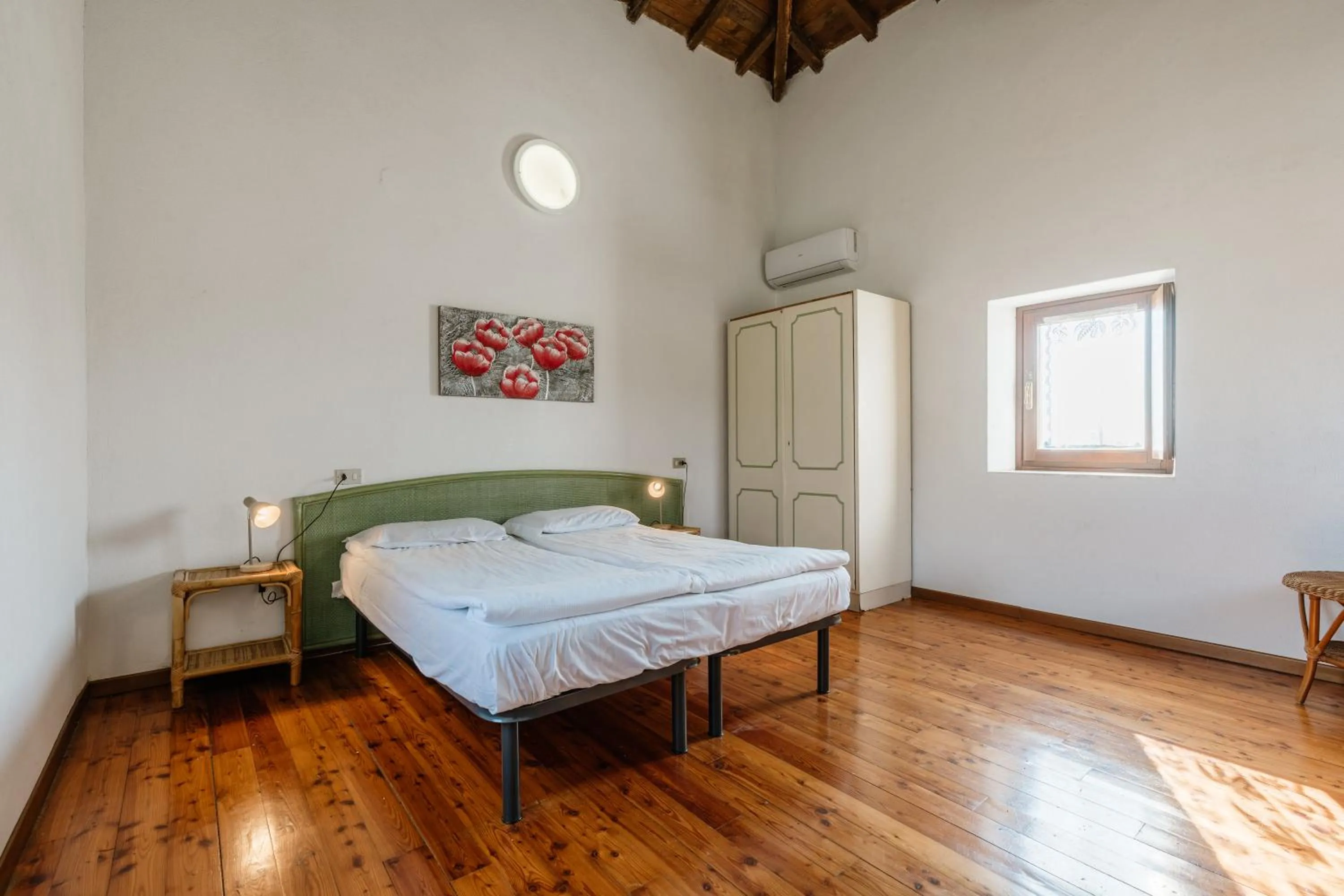 Bedroom, Bed in Il Colombaro