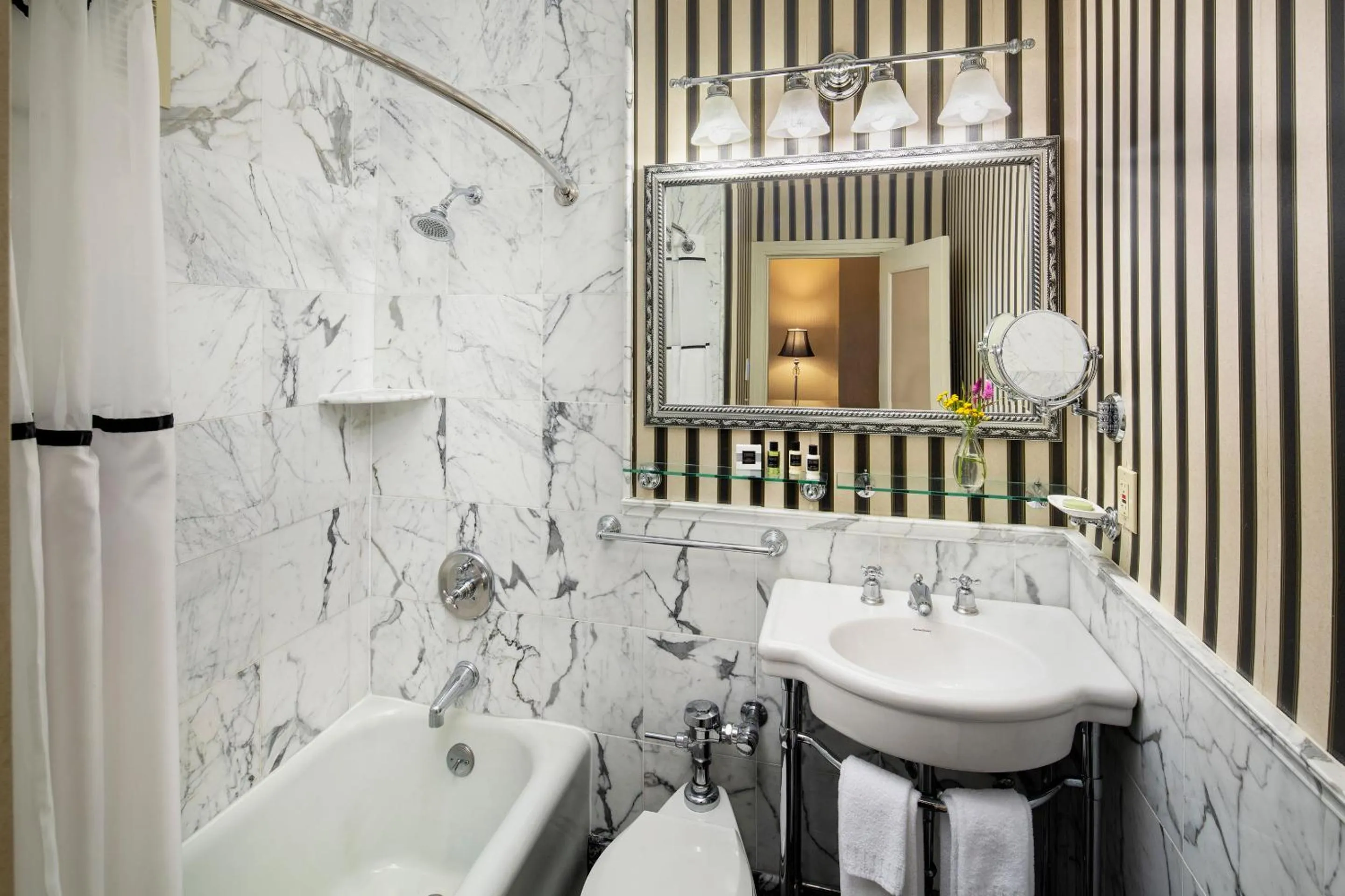 Bathroom in Historic Hotel Bethlehem