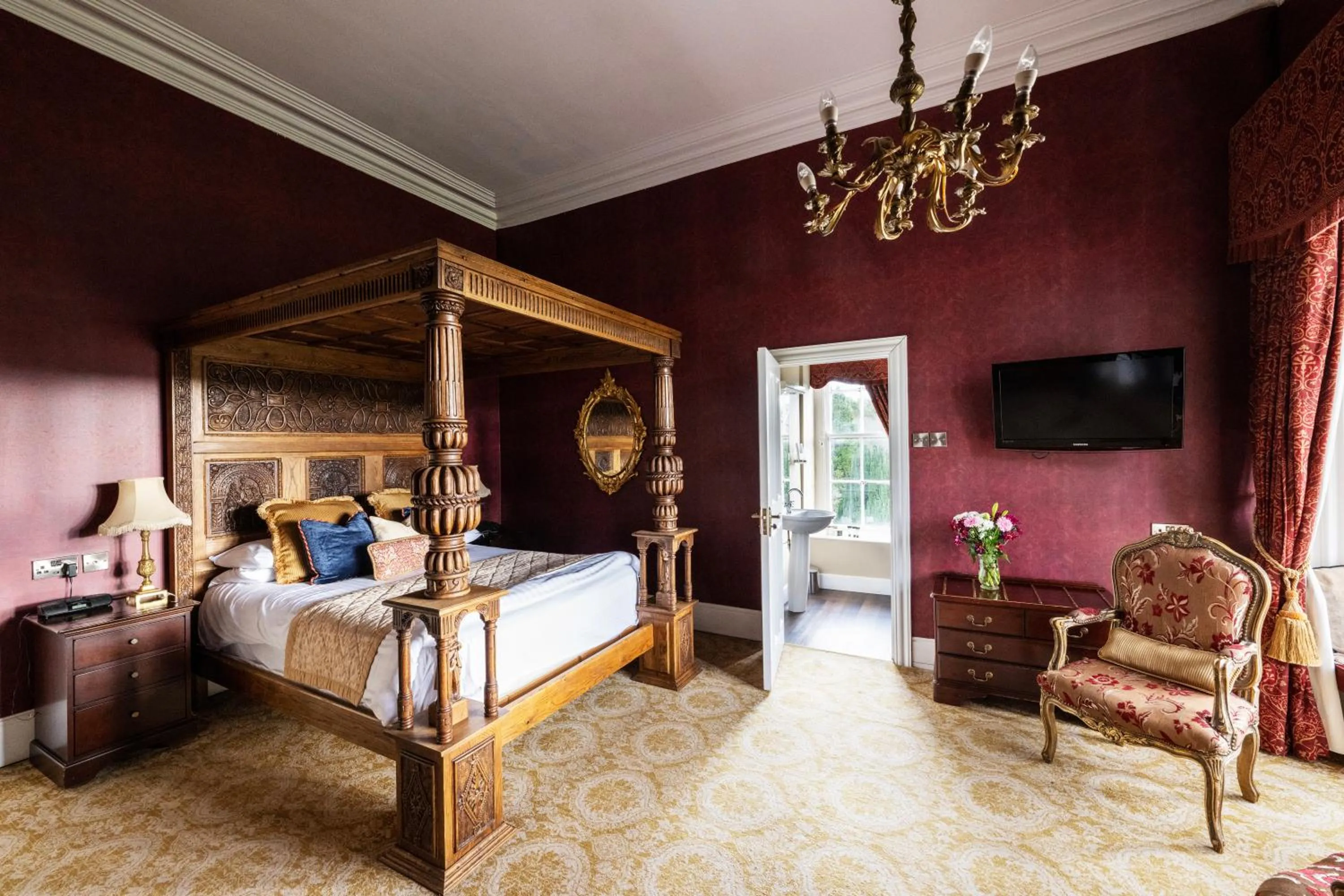 Bed in Belleek Castle, Ballina