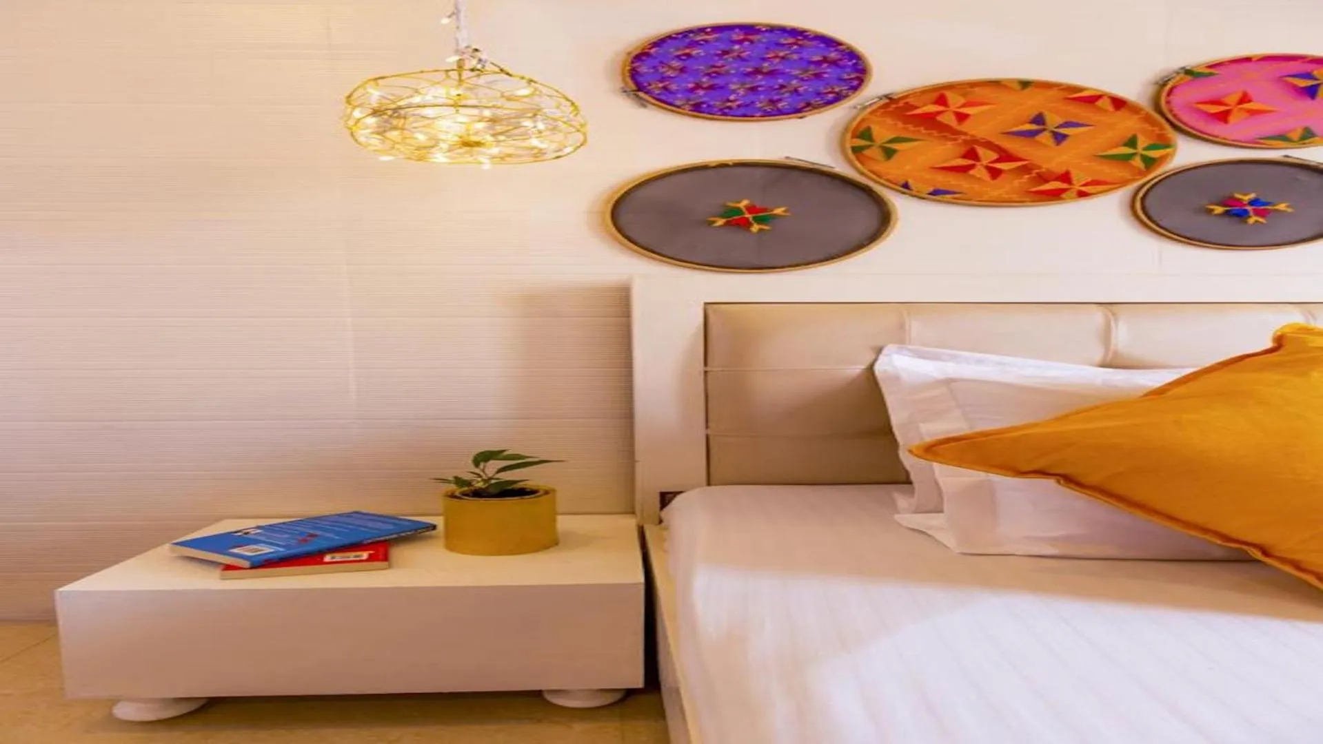 Bed in Madpackers Amritsar