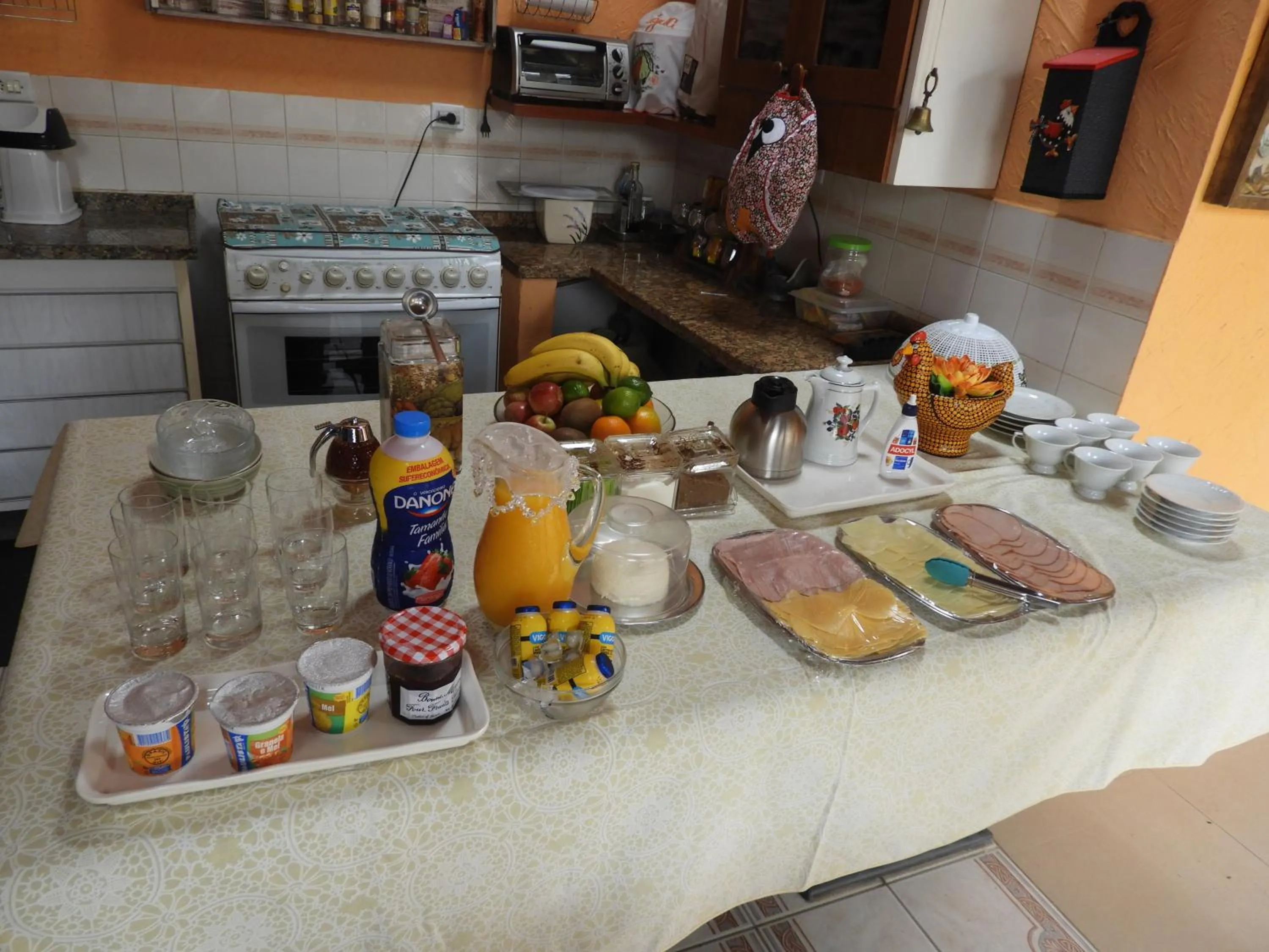Continental breakfast in ACIOLY'S BEACH HOUSE
