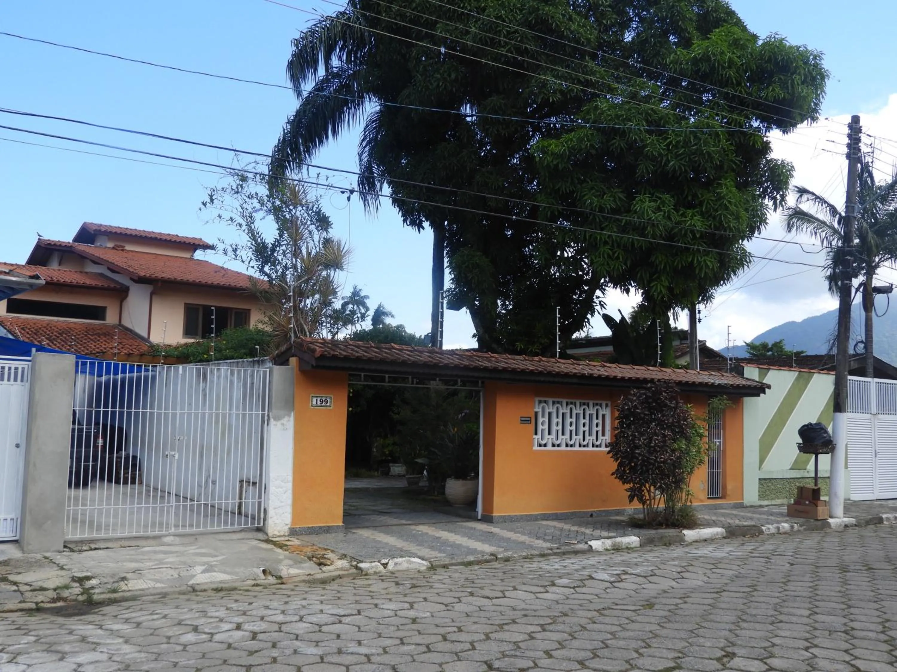 ACIOLY'S BEACH HOUSE