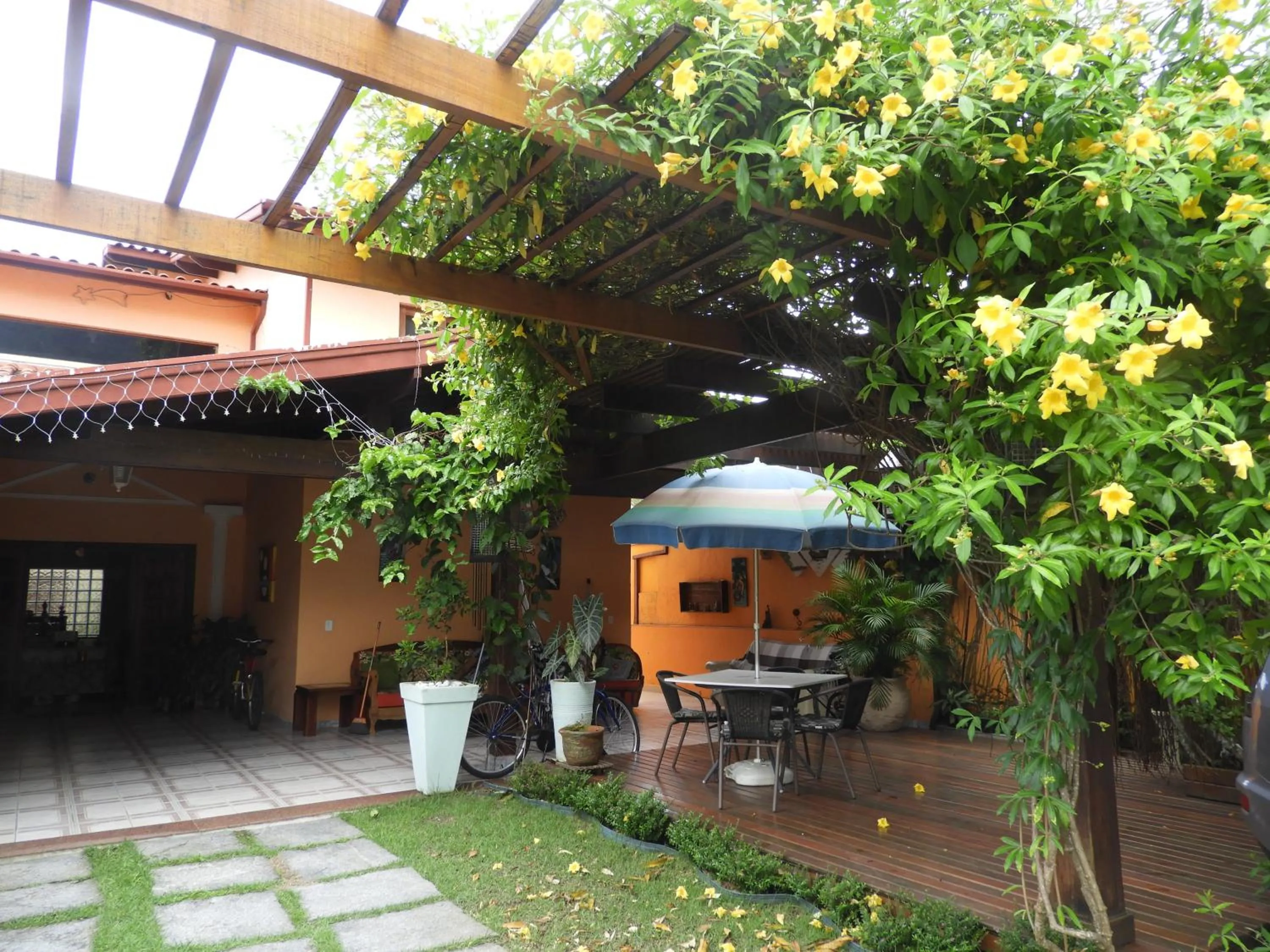 ACIOLY'S BEACH HOUSE