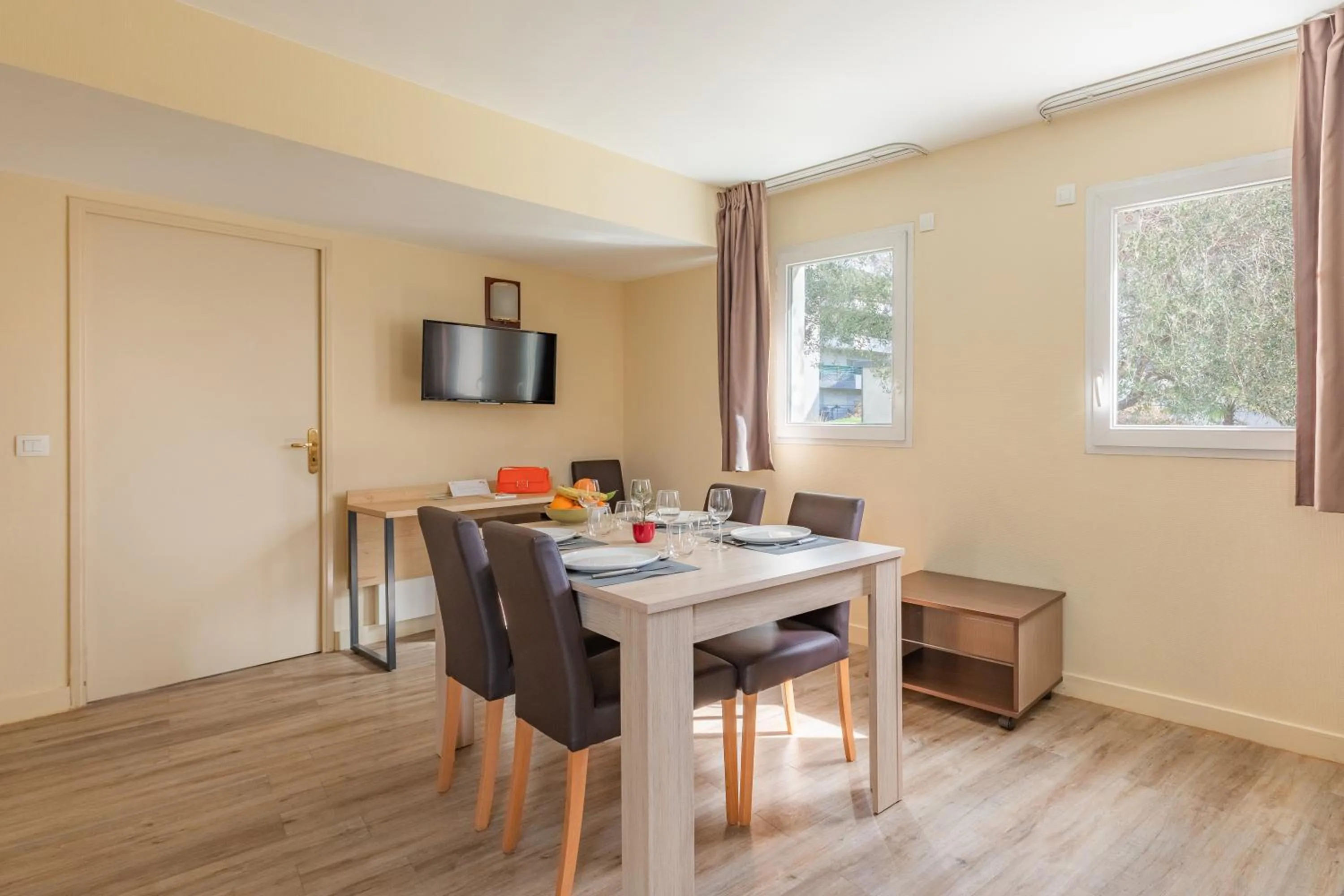 TV and multimedia in Appart'City Classic Nice Acropolis