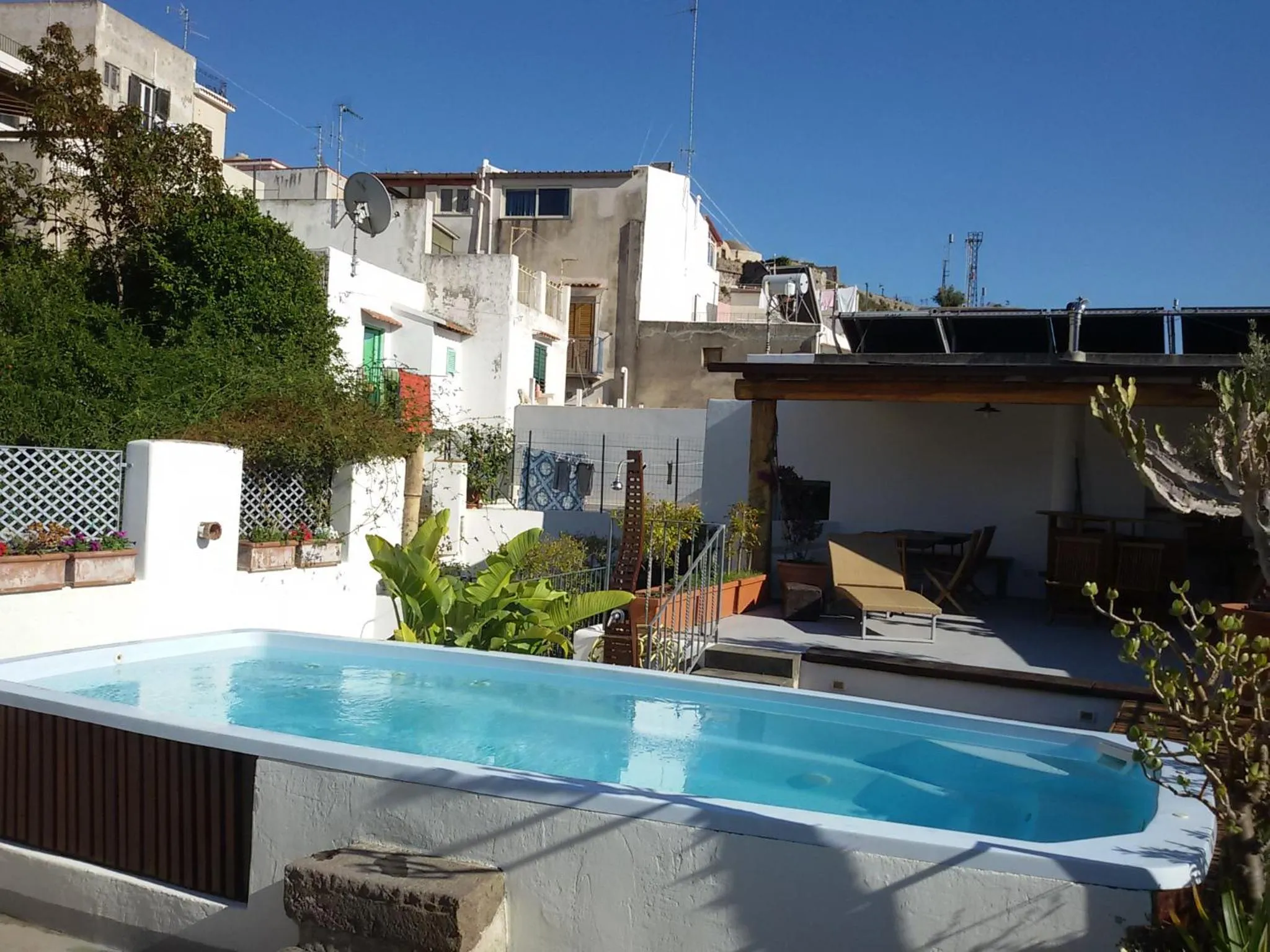 Hot Tub in Residence Acanto