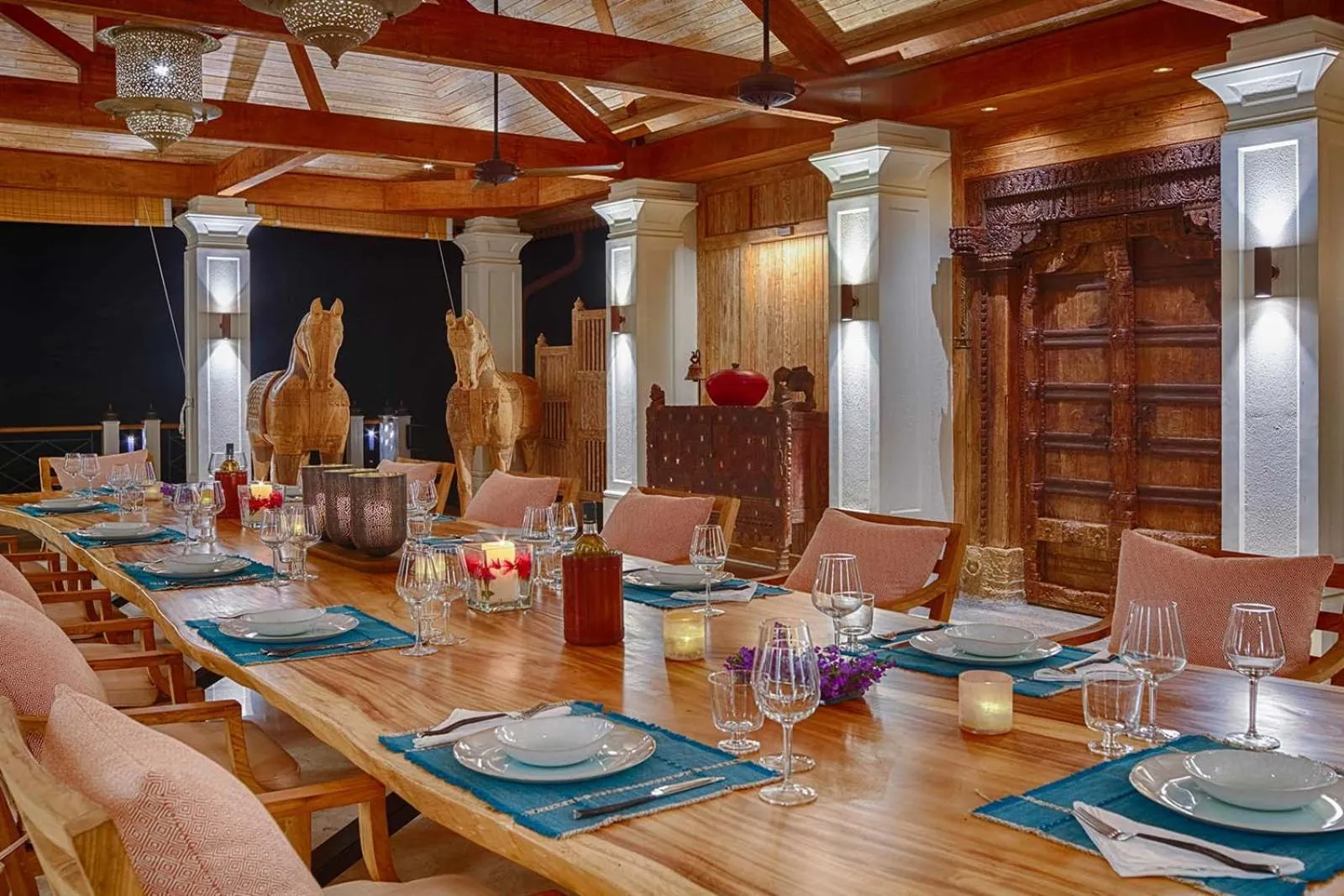 Restaurant/places to eat in Kahani Paradise