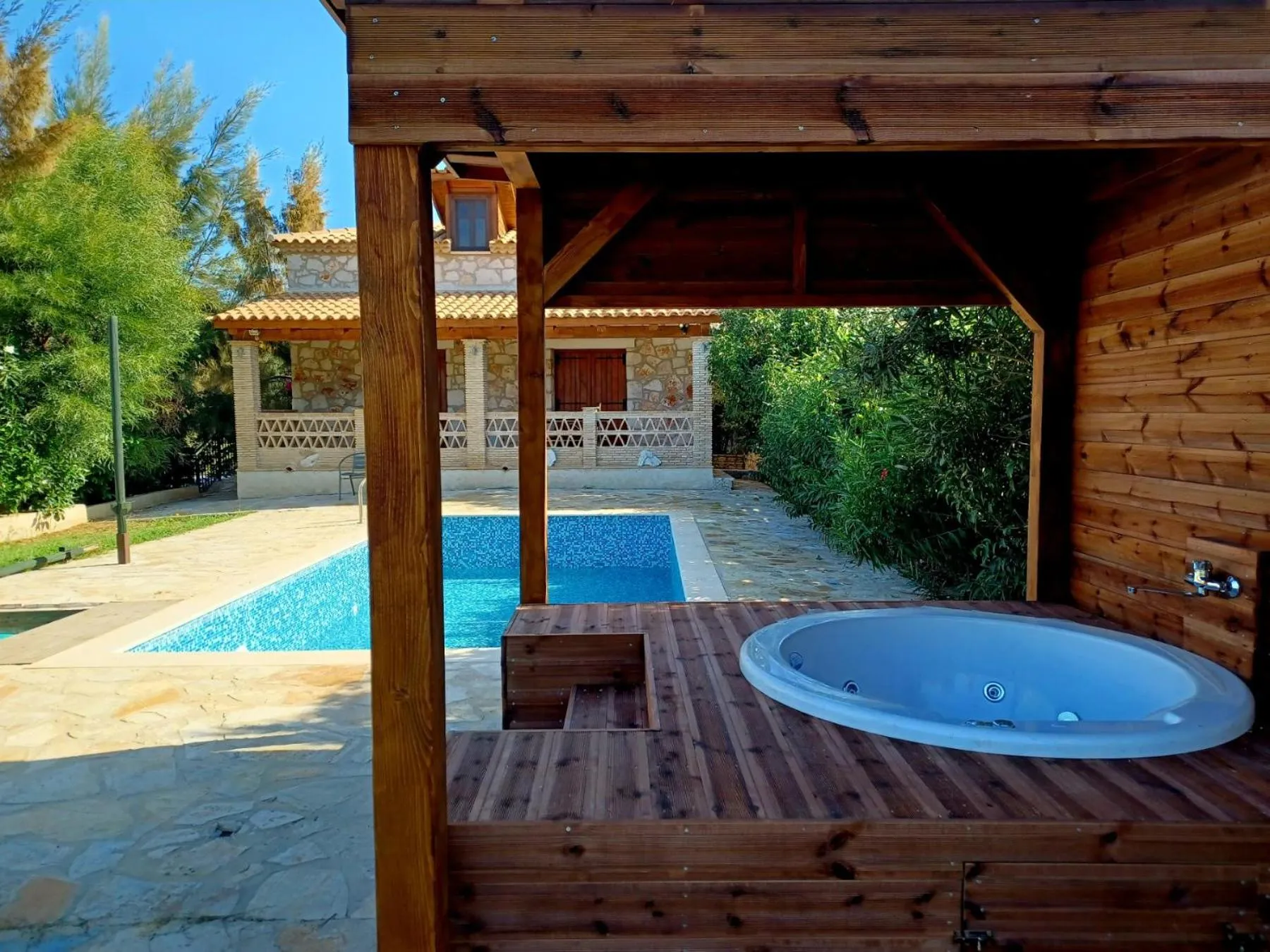 Swimming pool in Alegria Villas Complex