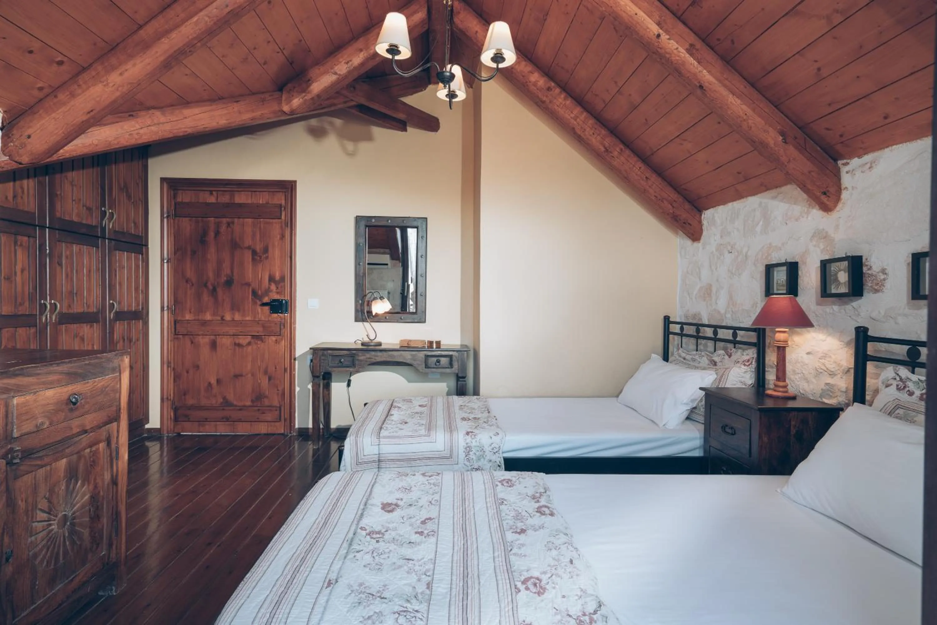 Bed in Alegria Villas Complex