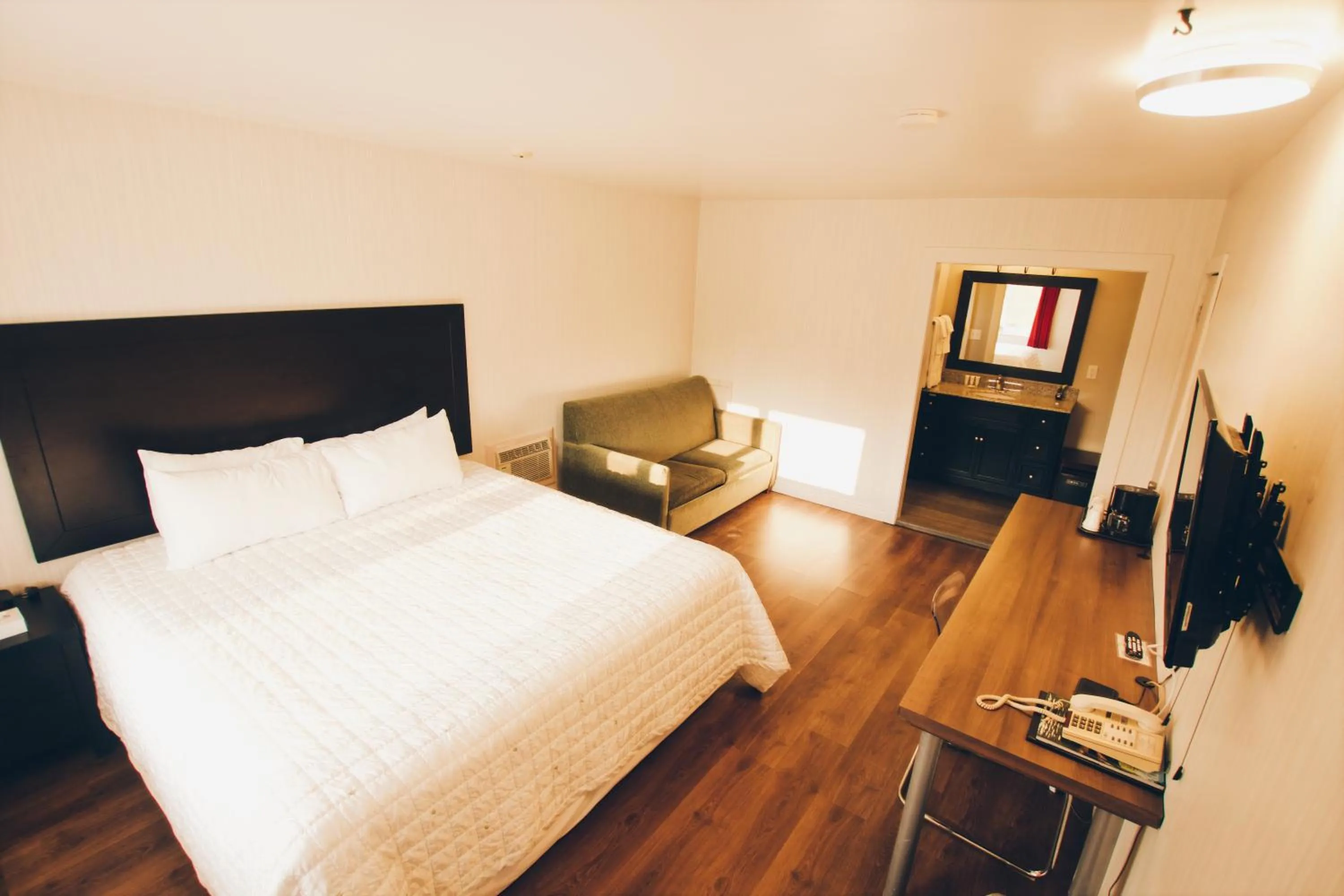 Bed in Hotel Moncton