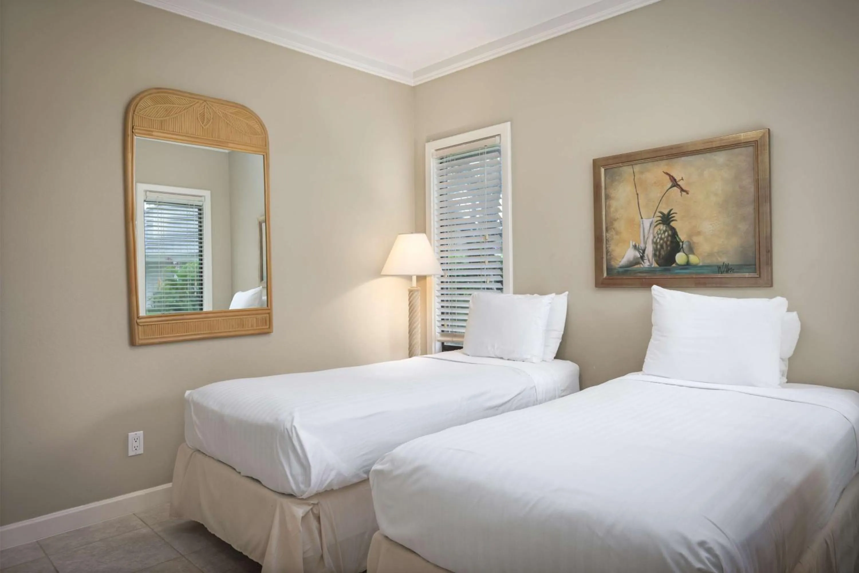 Bed in Aston At Poipu Kai