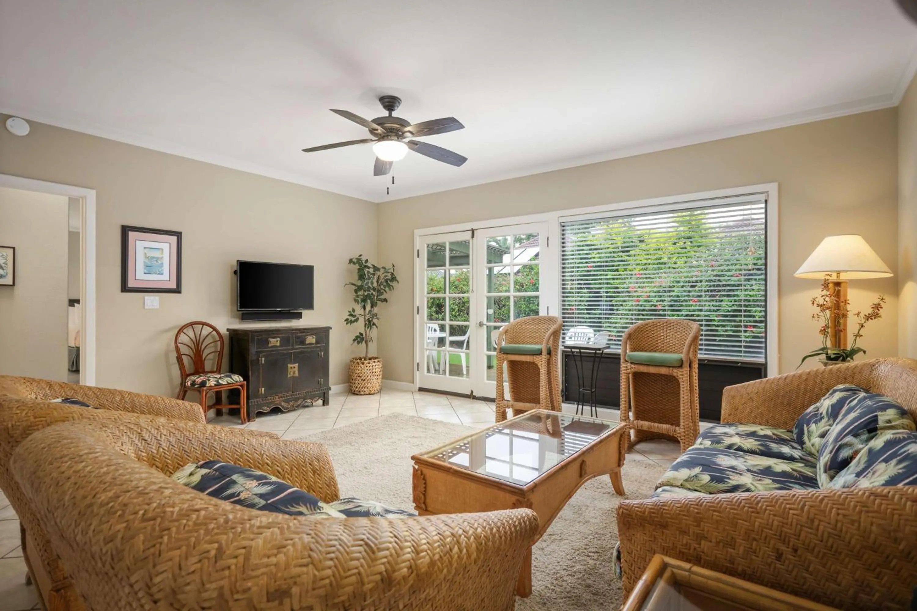 Communal lounge/ TV room in Aston At Poipu Kai