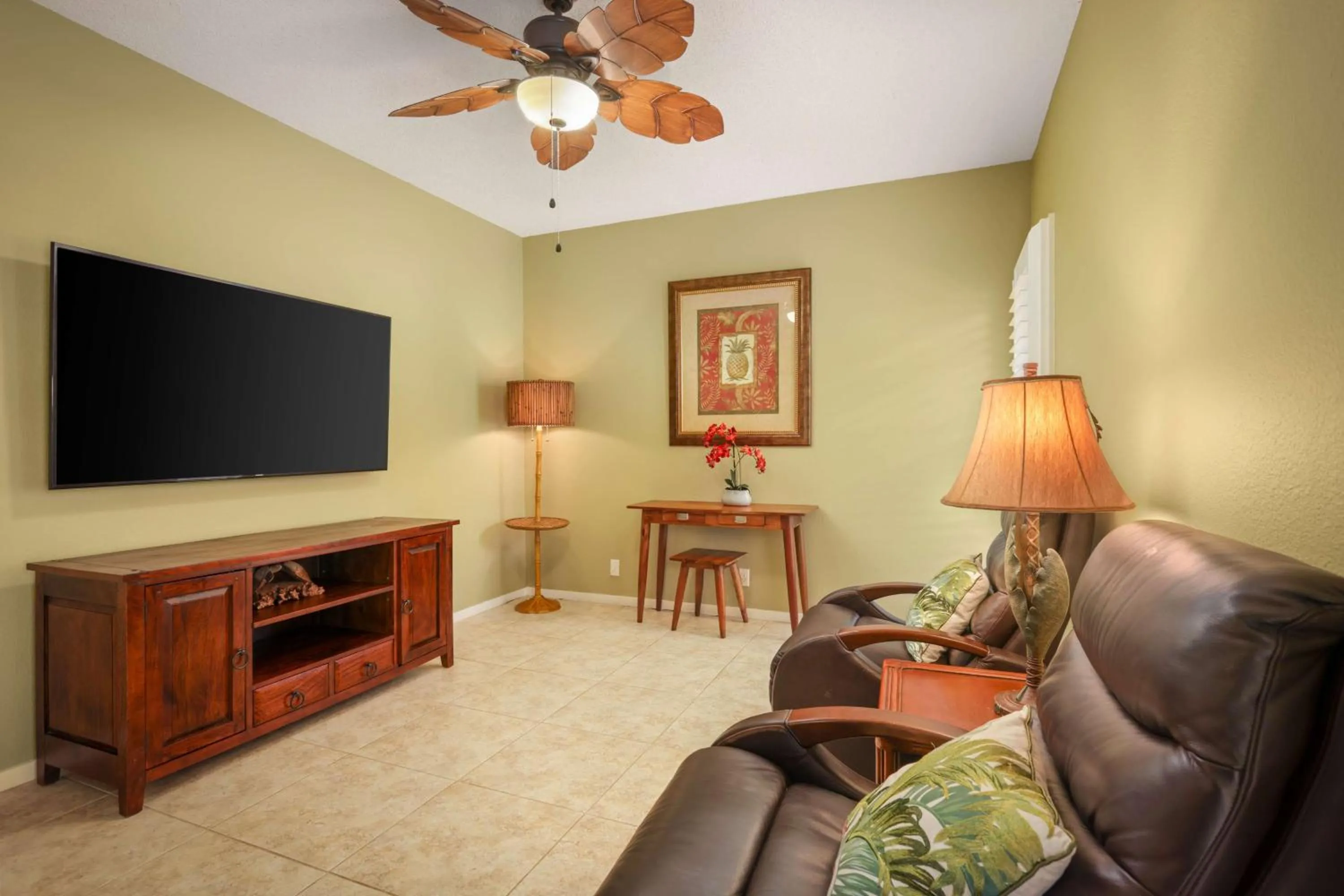 TV and multimedia in Aston At Poipu Kai