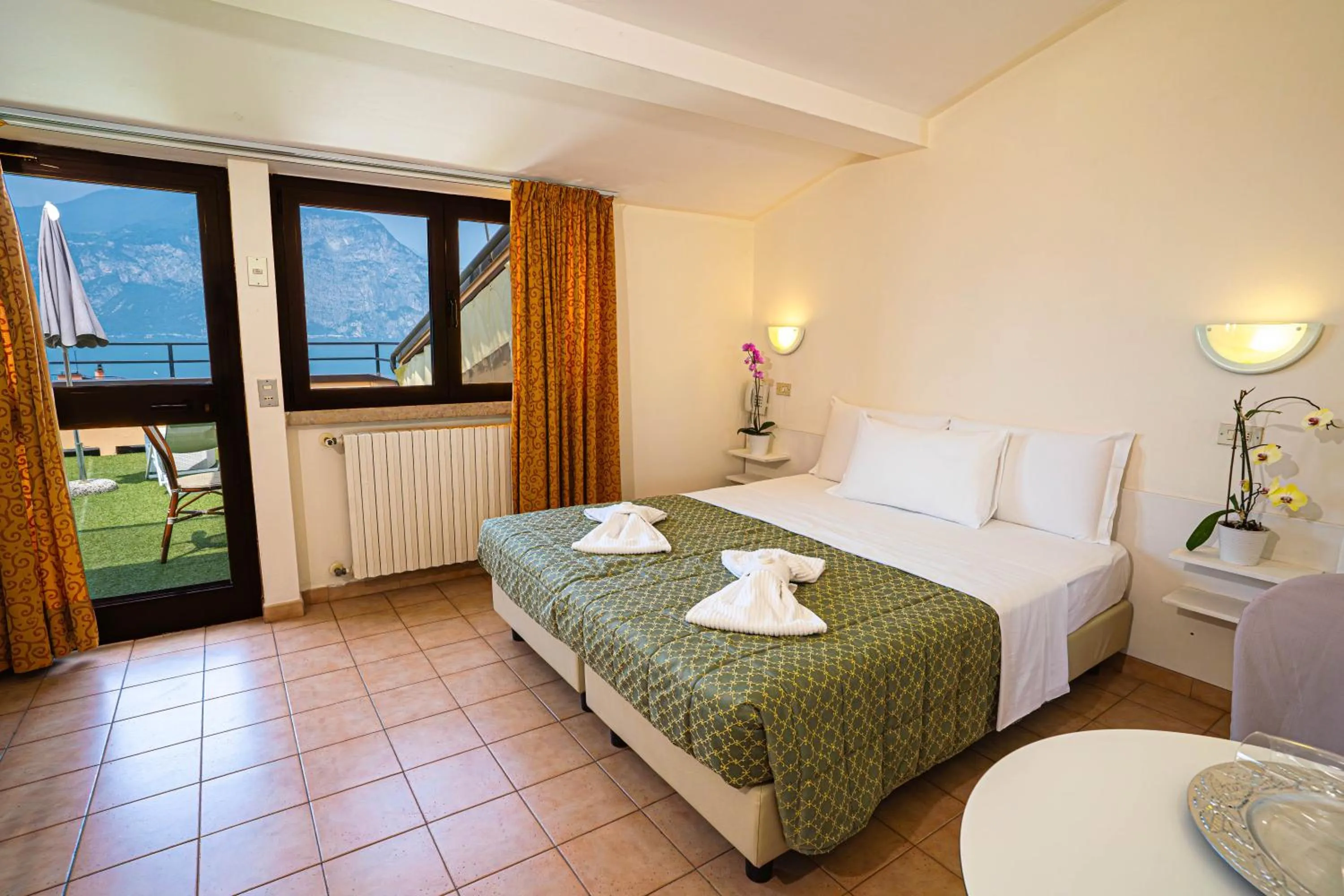 Bed in Hotel Sorriso