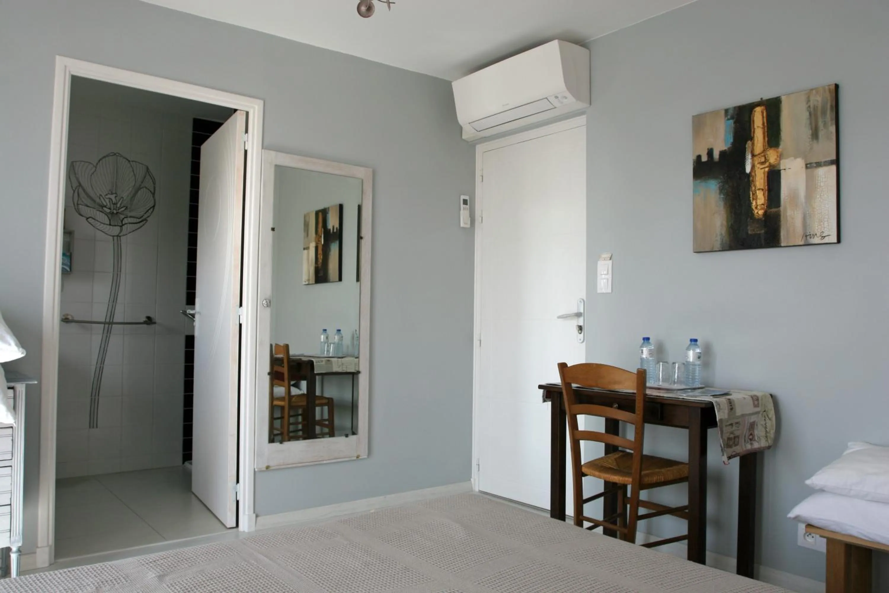 Photo of the whole room in Les 3 Vallées