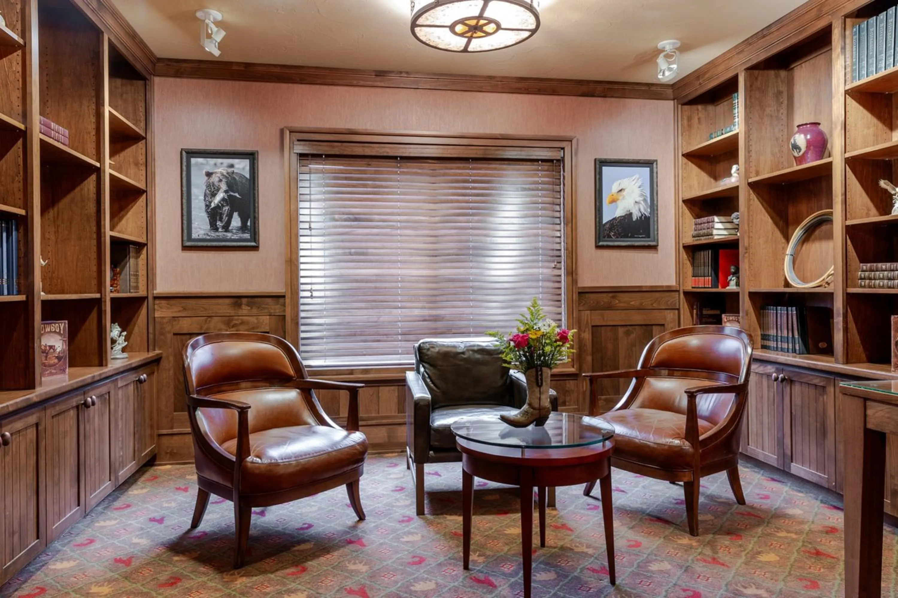 Bedroom in Wyoming Inn of Jackson Hole