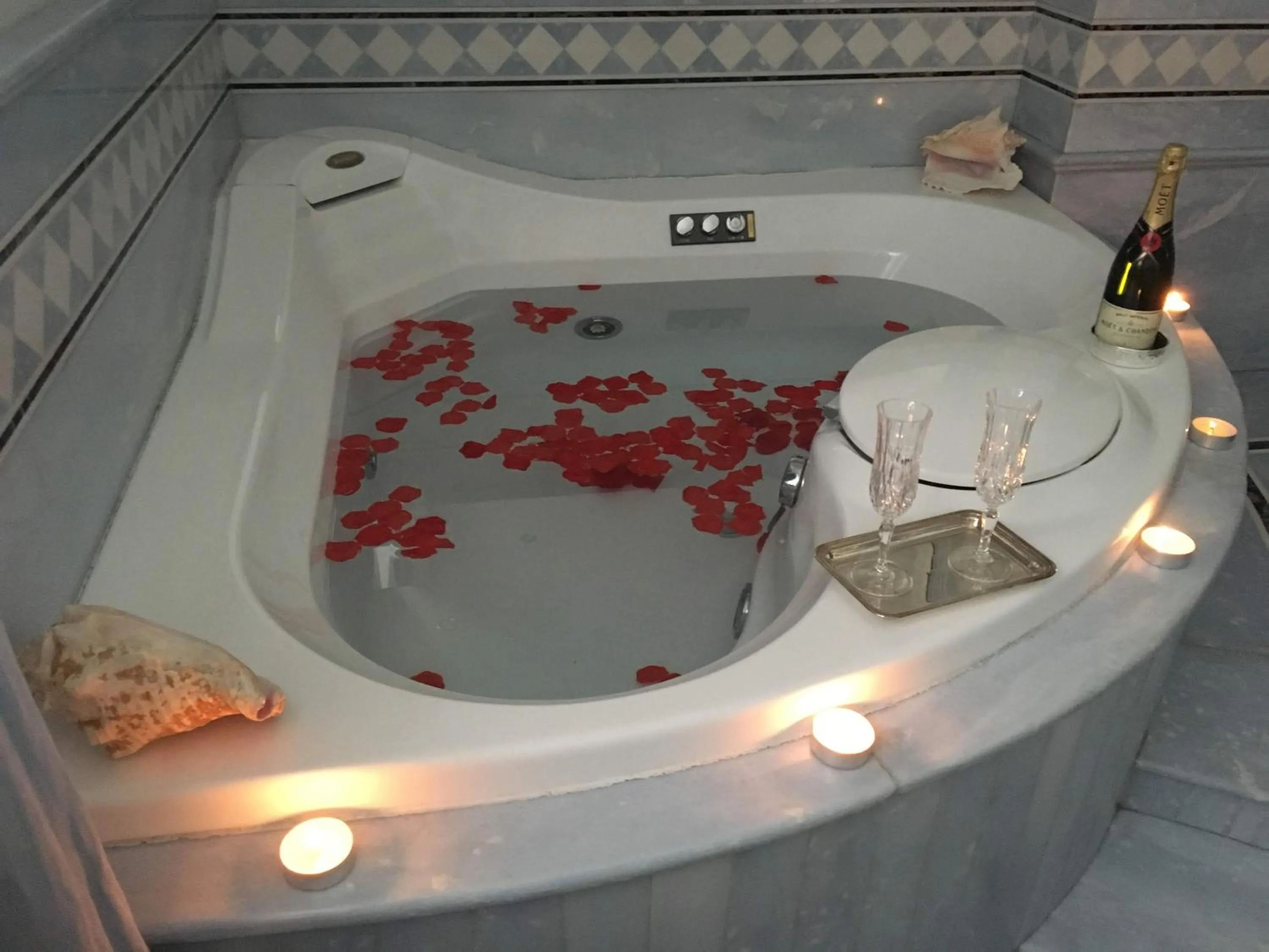 Hot Tub in B&B VILLINO MARGHERITA