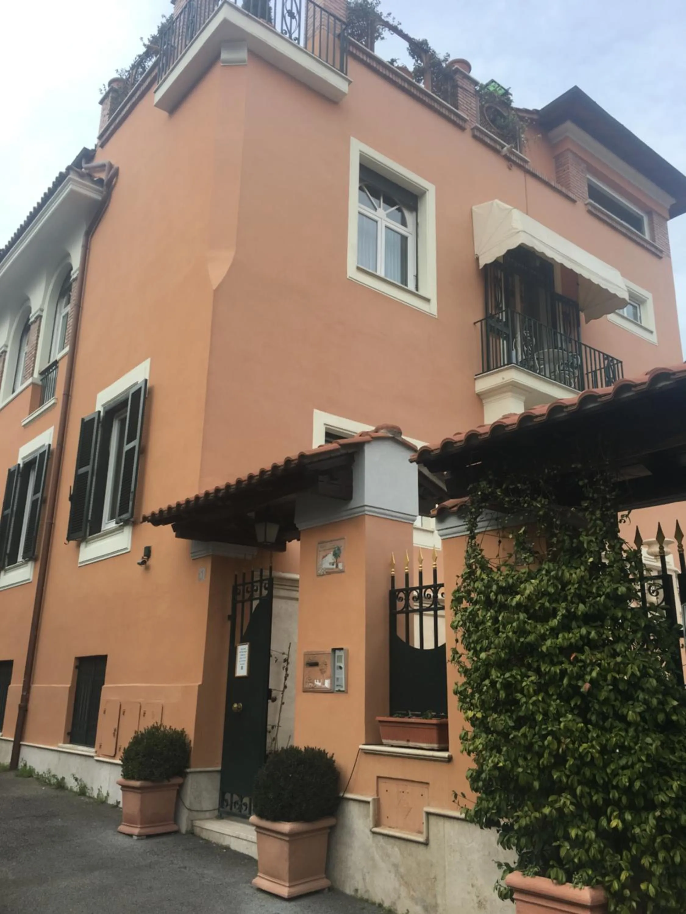 Facade/entrance in B&B VILLINO MARGHERITA